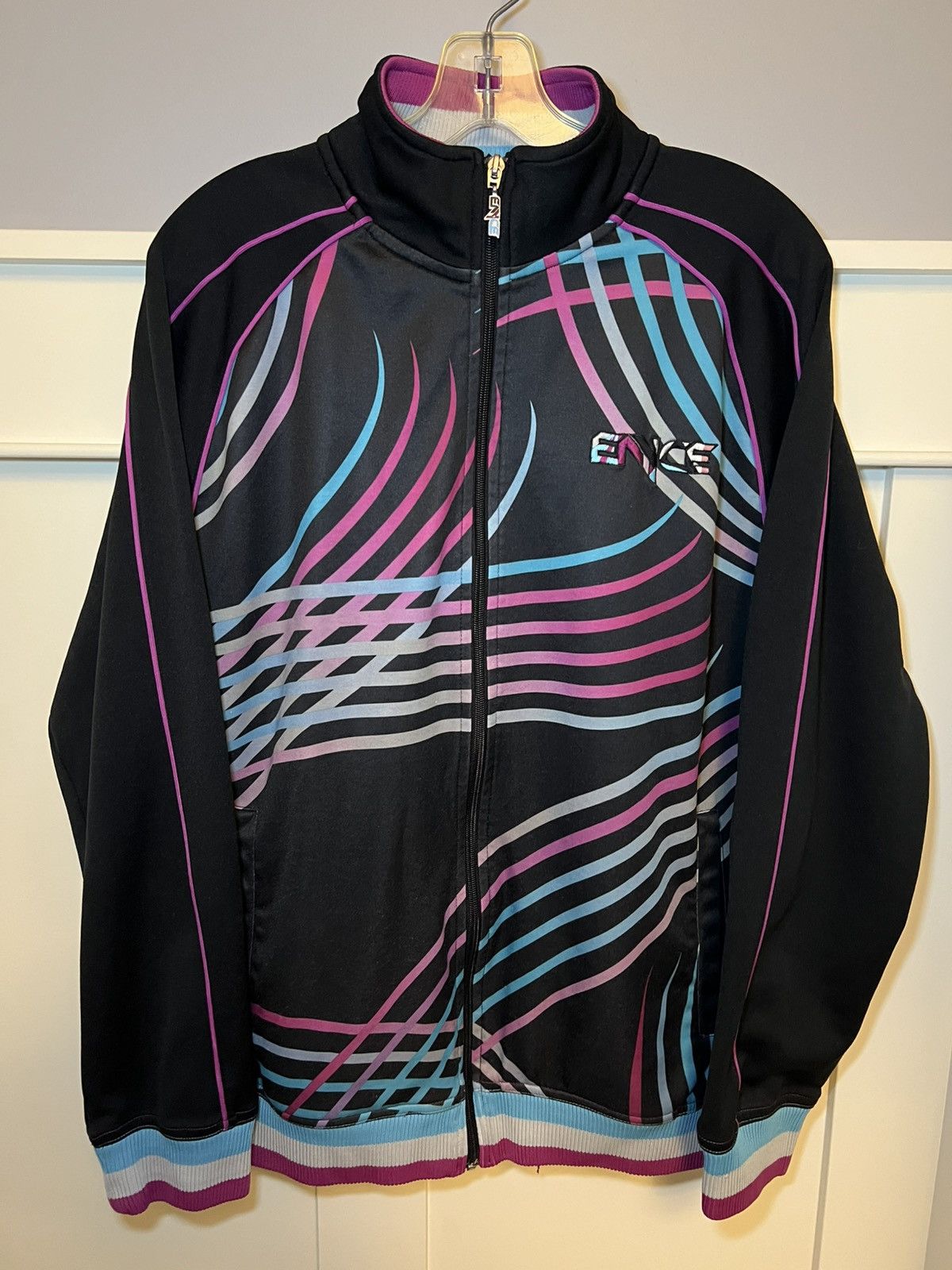 Enyce Vintage Enyce 2000s multi colour zebra aop tracksuit top Size US L / EU 52-54 / 3 - 1 Thumbnail