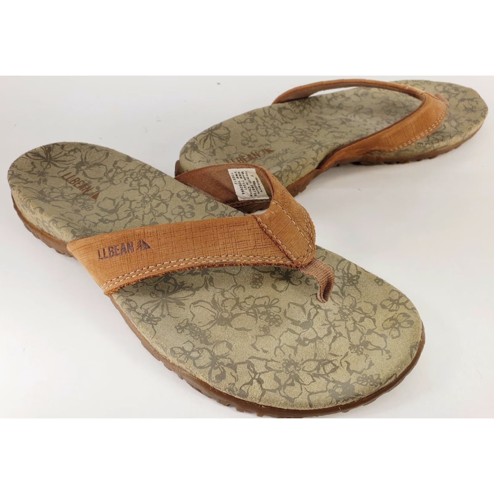 Vintage L.L. Bean Women’s 7M Light Brown Run About Flip Flop Sandals 299716 Sandals Casual Comfort Slip On Flat Rubber Lined Leather Insole Women’s Shoes Size US 7 / IT 37 - 2 Thumbnail