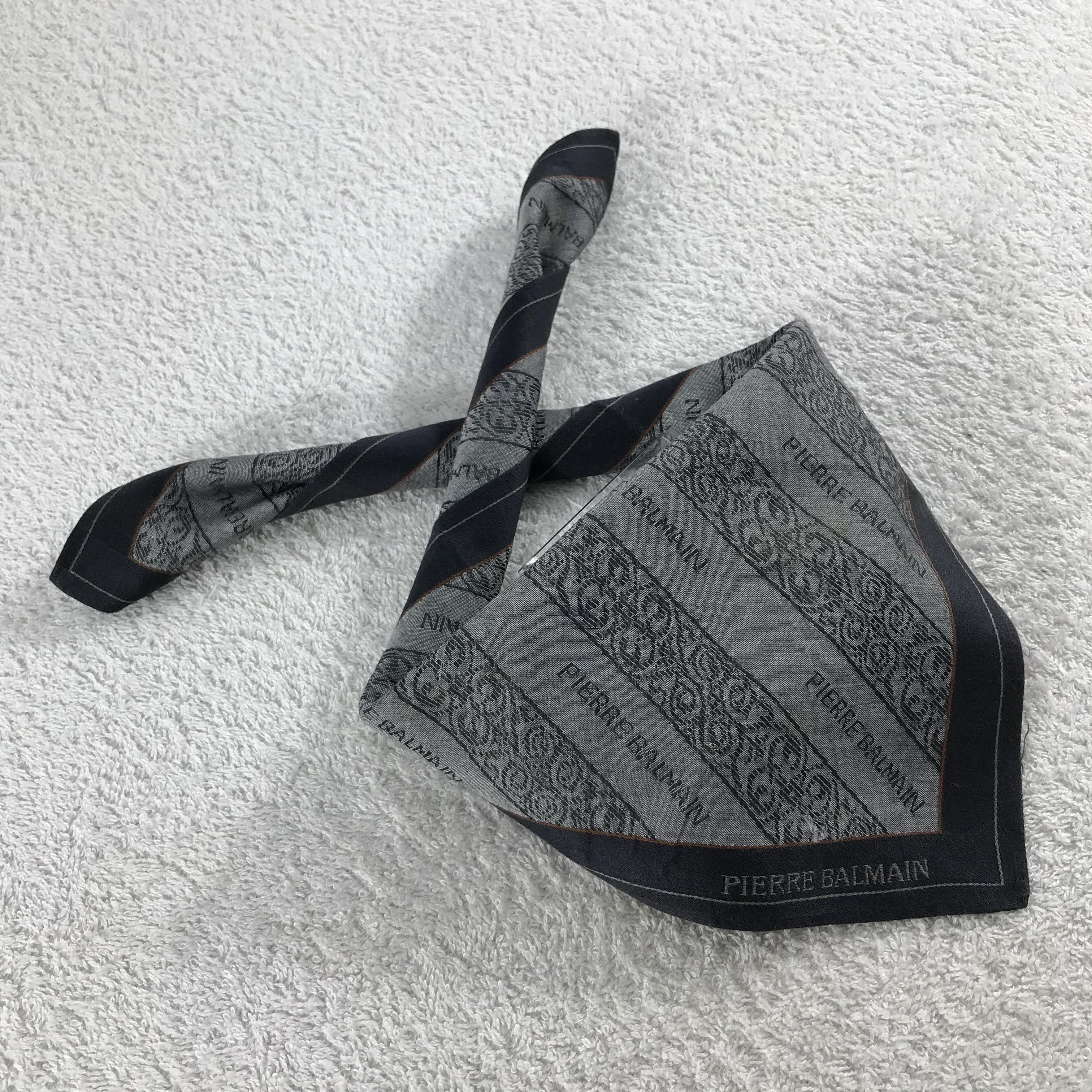 Pierre Balmain × Vintage Pierre Balmain Bandana / Handkerchief / Neckerchief - S041 Size ONE SIZE - 4 Thumbnail