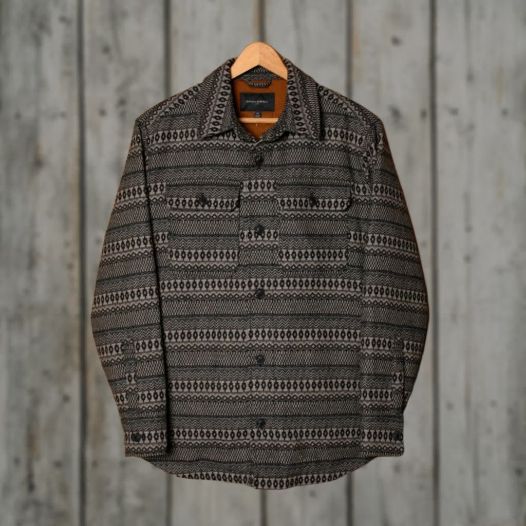 Banana Republic BANANA REPUBLIC Geometric Wool Blend Quilt Lined Shacket Shirt Jacket Sz. M Mens Multicolor Geometric Wool Blend Shacket 90s? Shirt Jacket M Mens Size US M / EU 48-50 / 2 - 1 Thumbnail