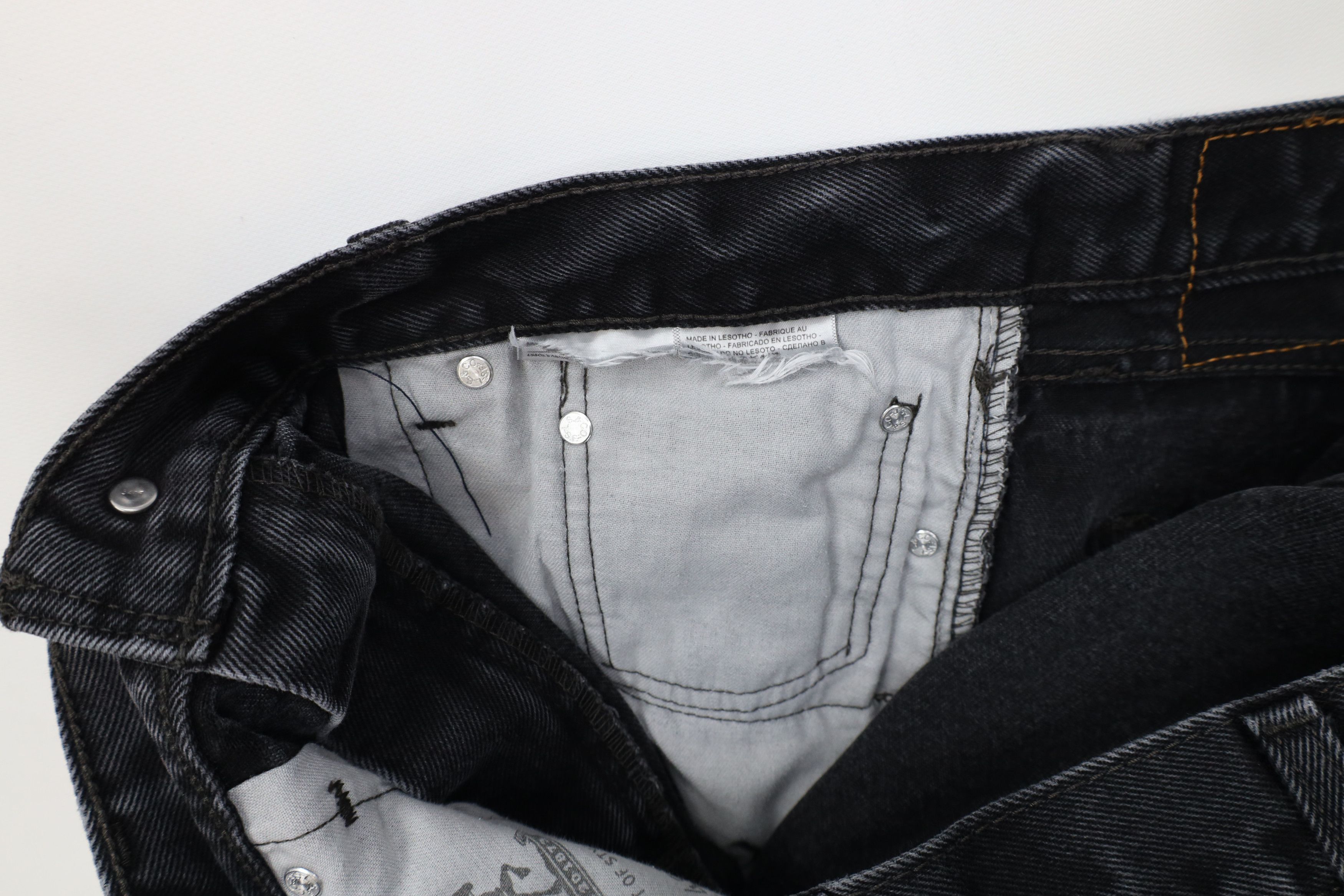 Levi's Vintage Y2K Levis 505 Regular Straight Leg Denim Jeans Black Size US 38 / EU 54 - 8 Thumbnail
