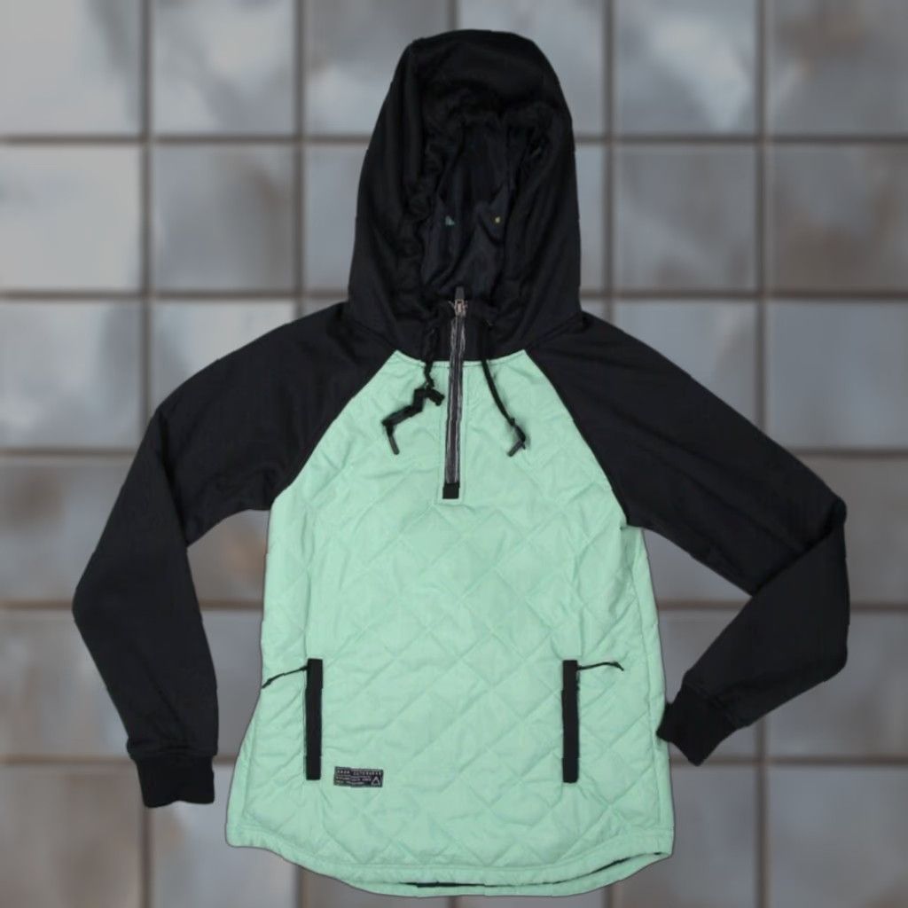 Vintage Saga Outerwear Jacket Women Small Green 1/4 Zip Hooded Quilted Wind-Resistant Pockets Logo Lightweight Regular Zip Polyester Minky? Size S / US 4 / IT 40 - 1 Thumbnail