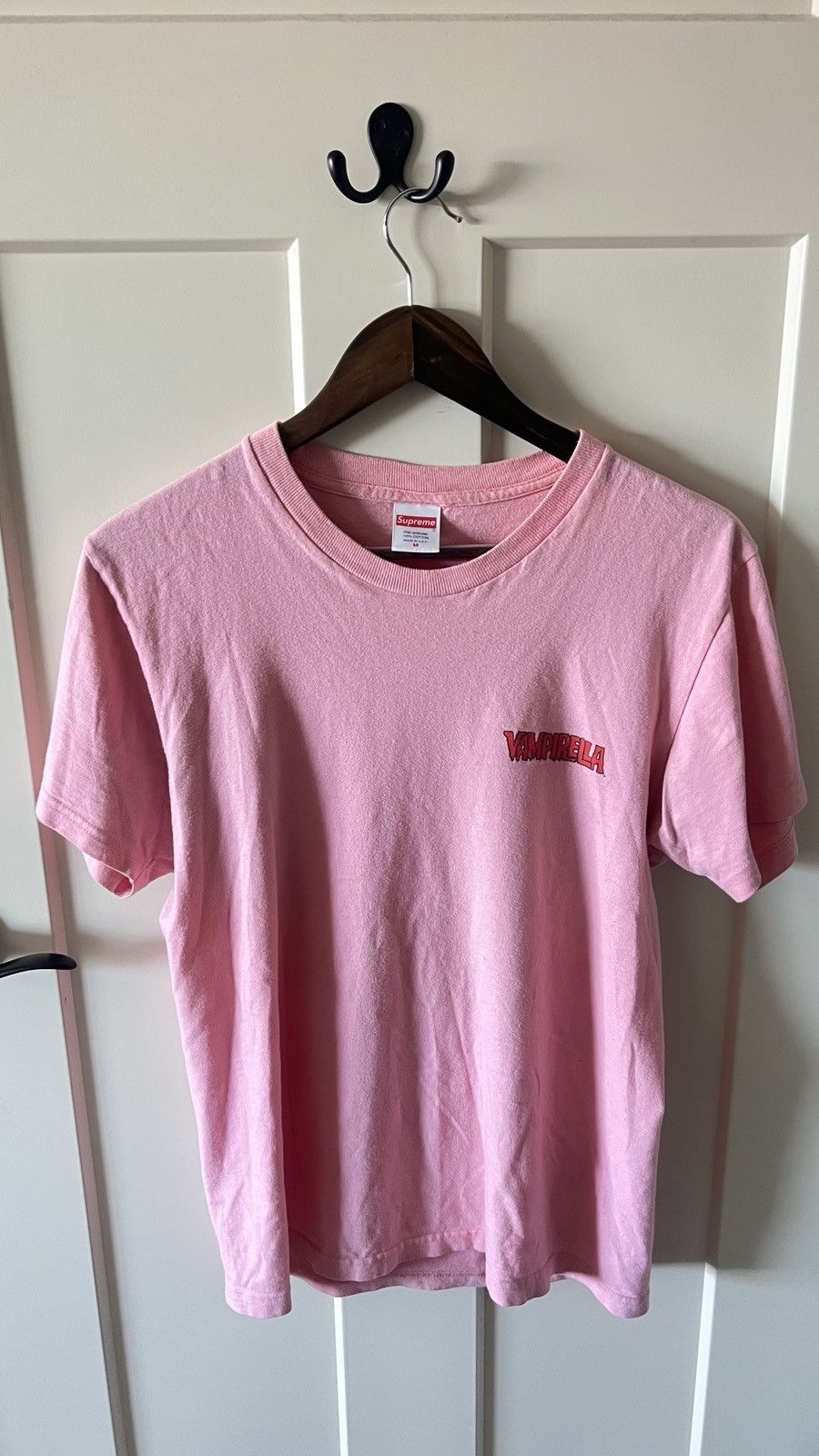 Supreme Supreme Vampirella Tee Size US M / EU 48-50 / 2 - 1 Thumbnail
