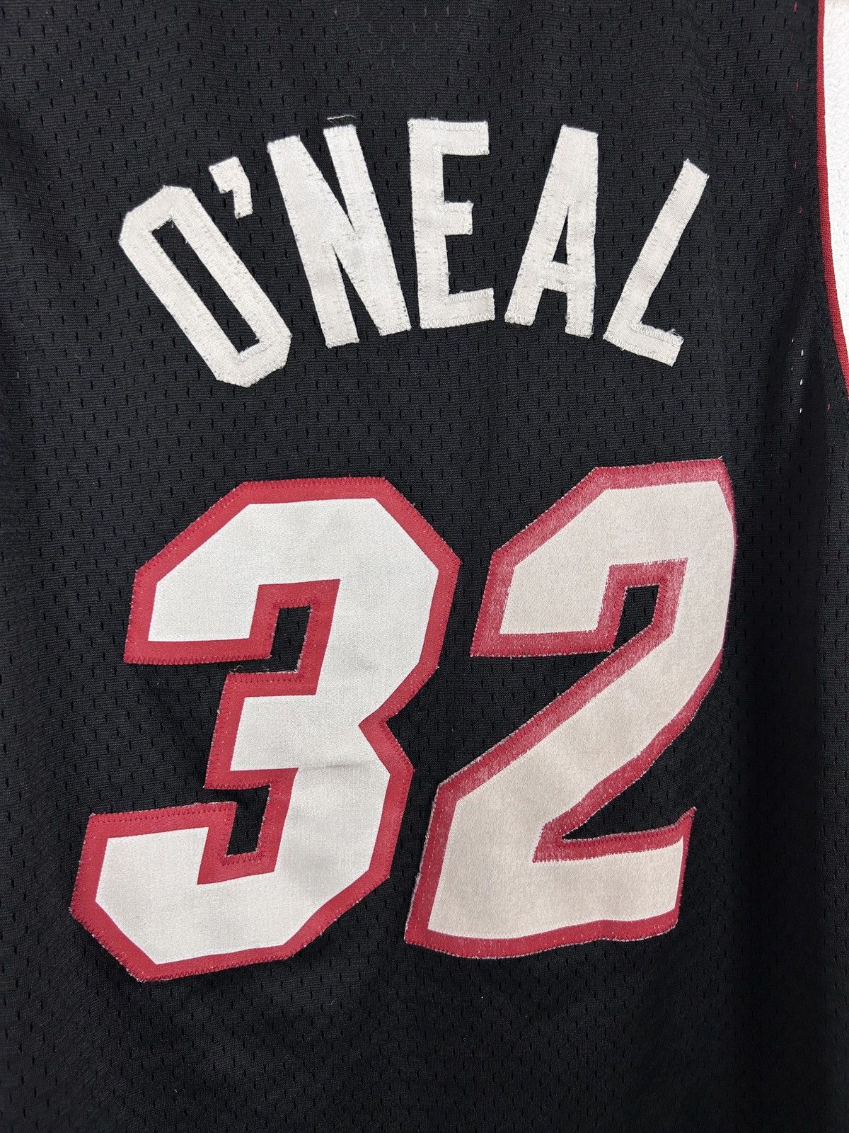 Reebok Vintage Reebok Miami Heat #32 Shaquille O'Neal NBA Jersey Size US M / EU 48-50 / 2 - 6 Thumbnail