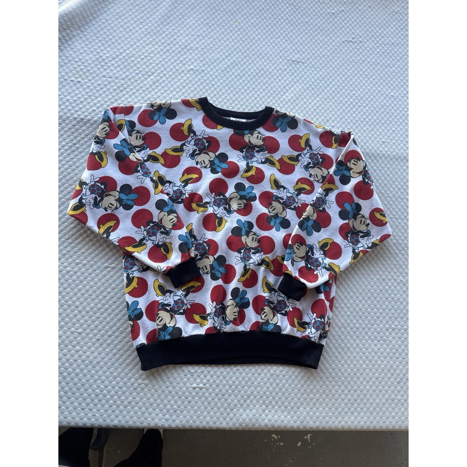 Mickey & Co. Vintage Mickey & Co All Over Print Sweatshirt Minnie Mouse L Size L / US 10 / IT 46 - 1 Thumbnail
