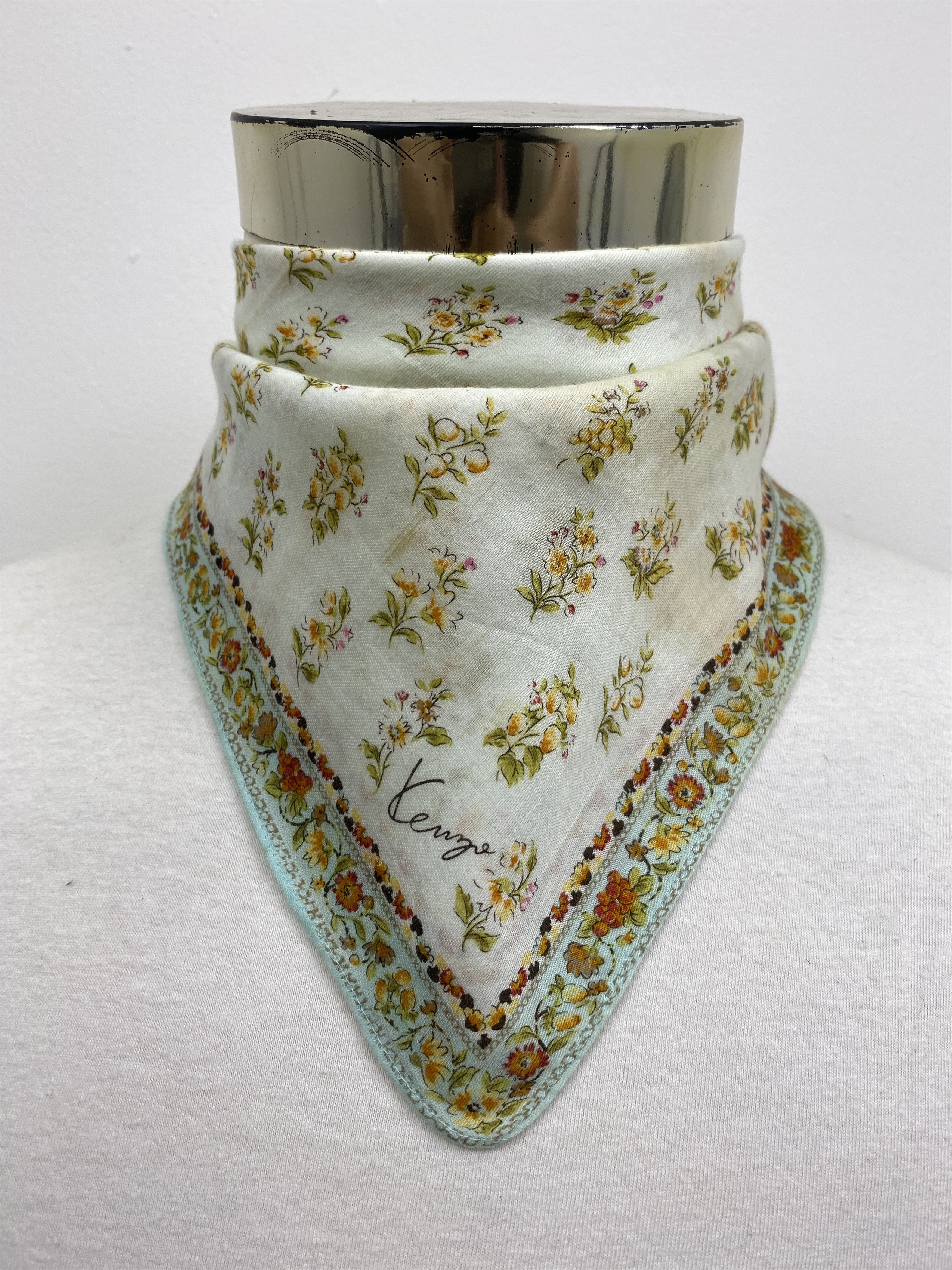 Kenzo Kenzo Handkerchief / Bandana / Neckerchief HKC0280 Size ONE SIZE - 2 Thumbnail