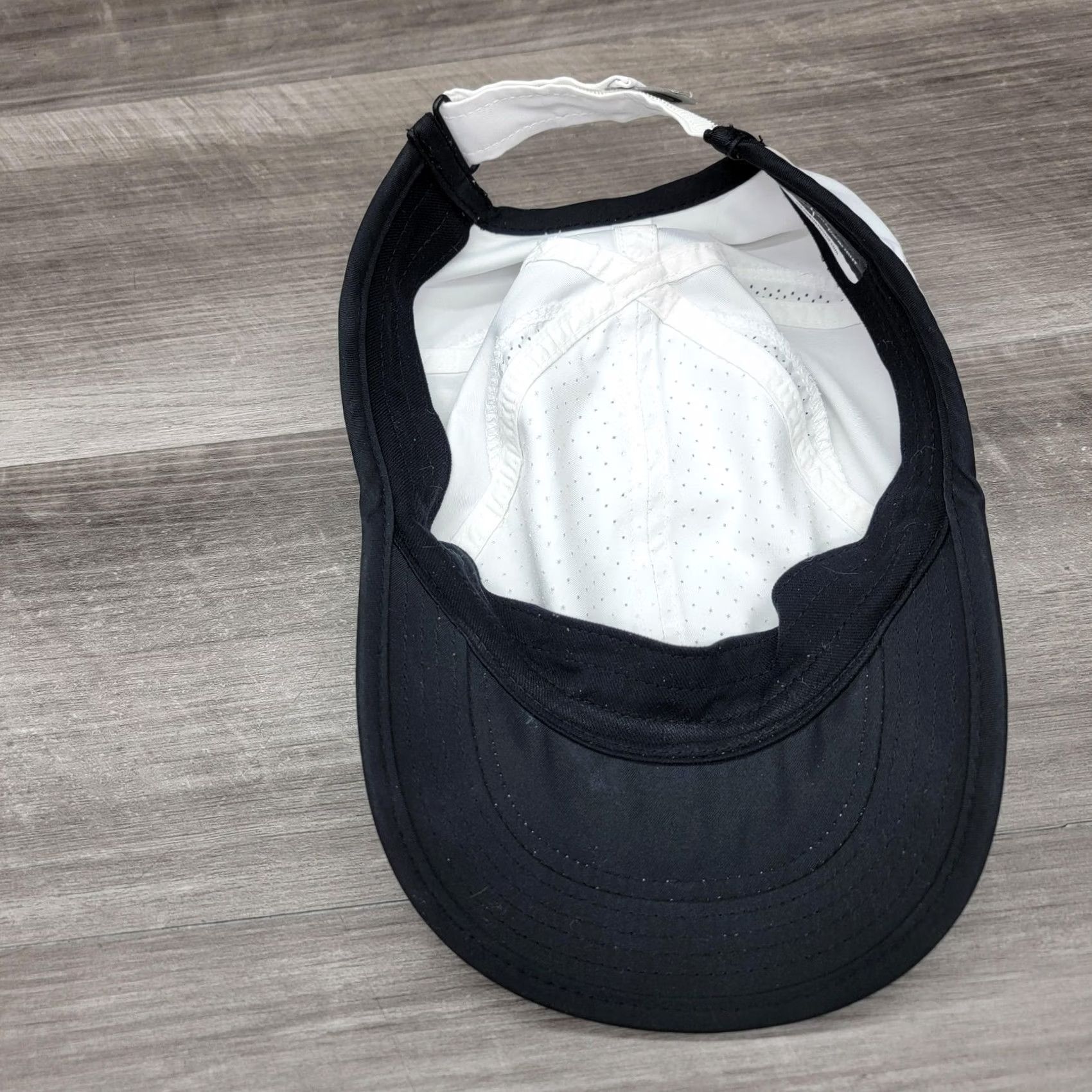Nike Nike Mens One Size White Featherlight Dri-FIT Running Sports Cap Strap Back Size ONE SIZE - 7 Thumbnail