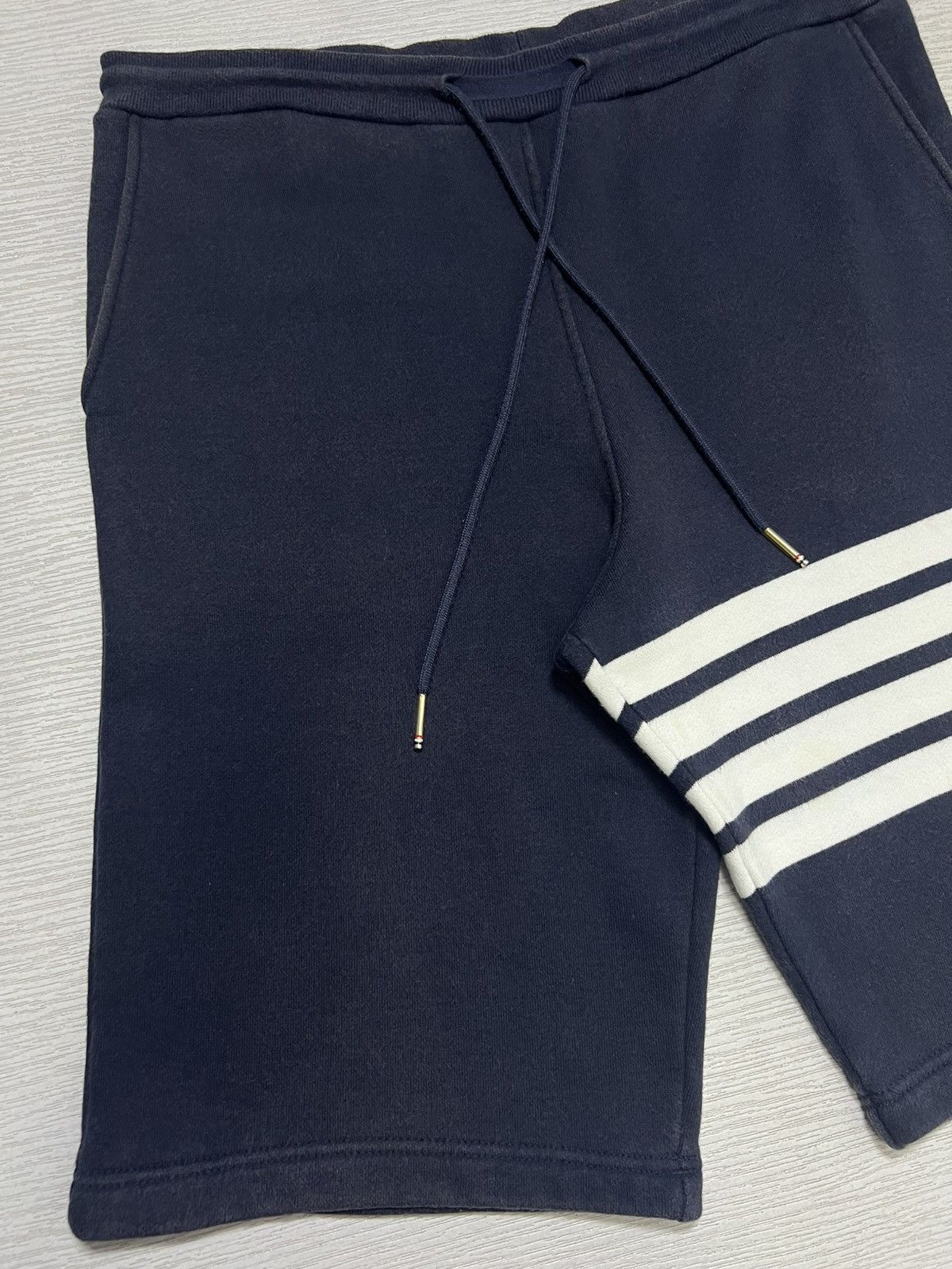 Thom Browne Thom Browne - Classic Loopback 4 Bar Sweatshorts Size US 28 / EU 44 - 4 Thumbnail
