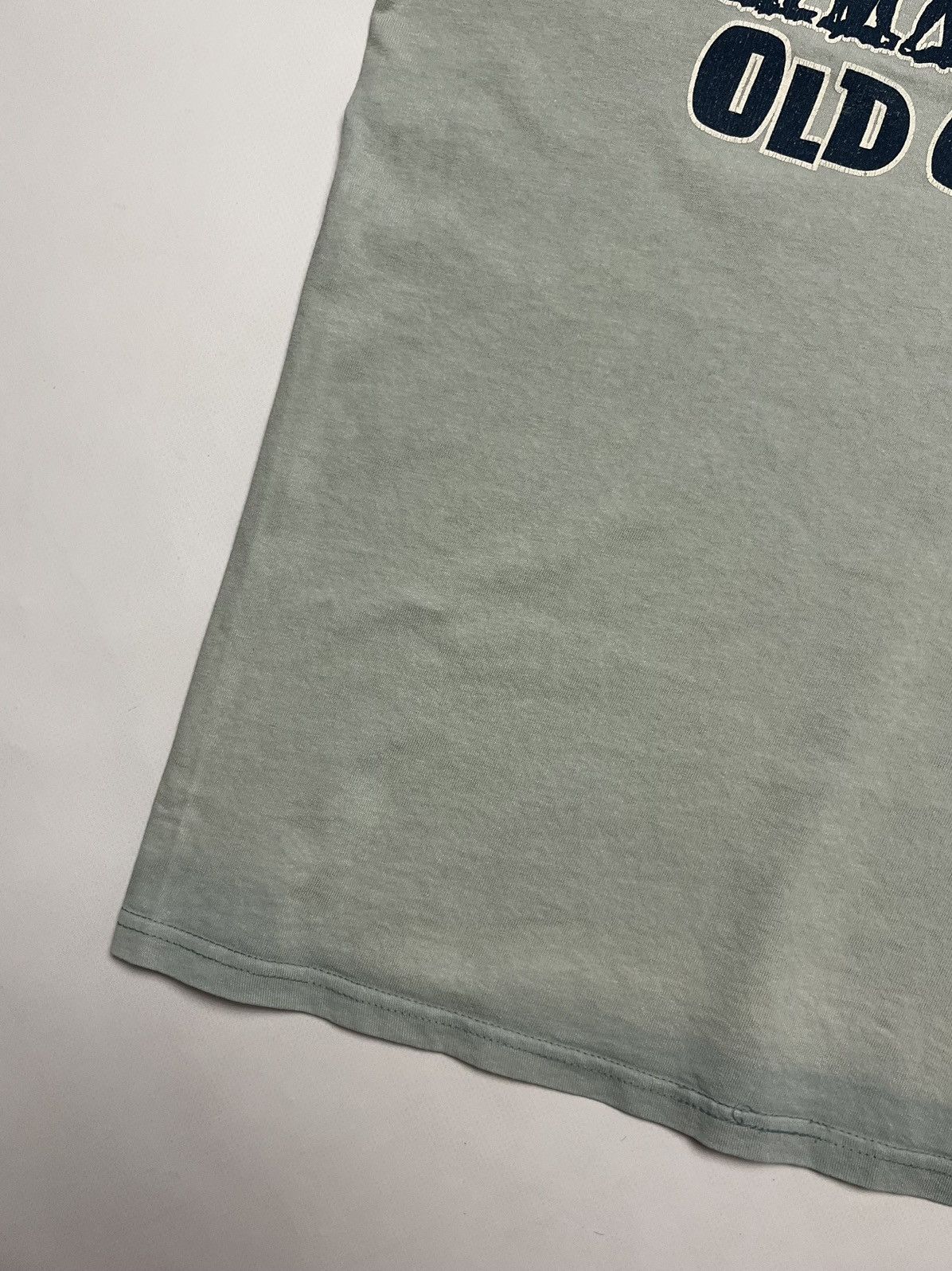 Quiksilver Vintage Old Guys Rule Surf Sun Faded tee Size US L / EU 52-54 / 3 - 16 Thumbnail