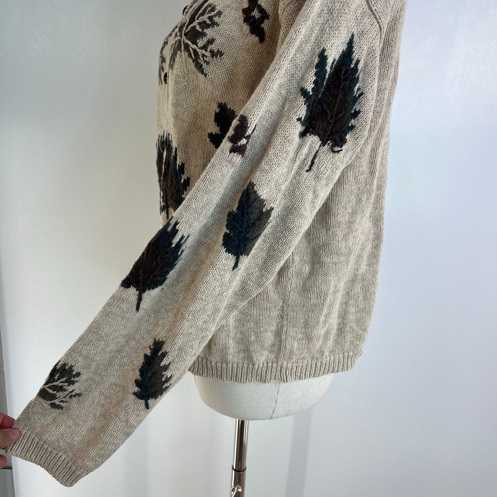 Vintage Vintage Leaf & Acorn Motif Cotton Knit Cardigan by Dressbarn Size L / US 10 / IT 46 - 6 Thumbnail