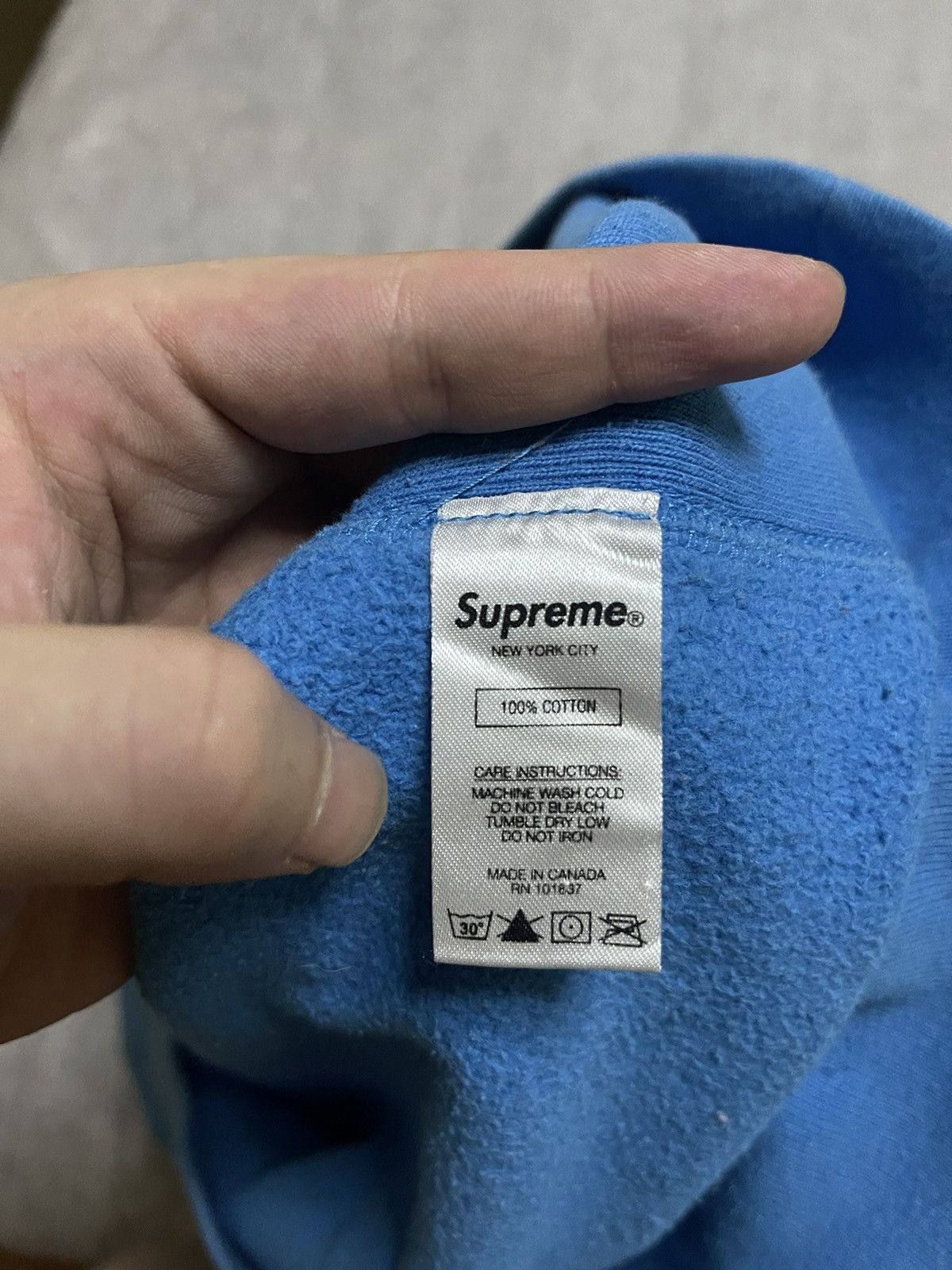 Supreme Supreme fw18 bright royal box logo crewneck Size US M / EU 48-50 / 2 - 6 Thumbnail