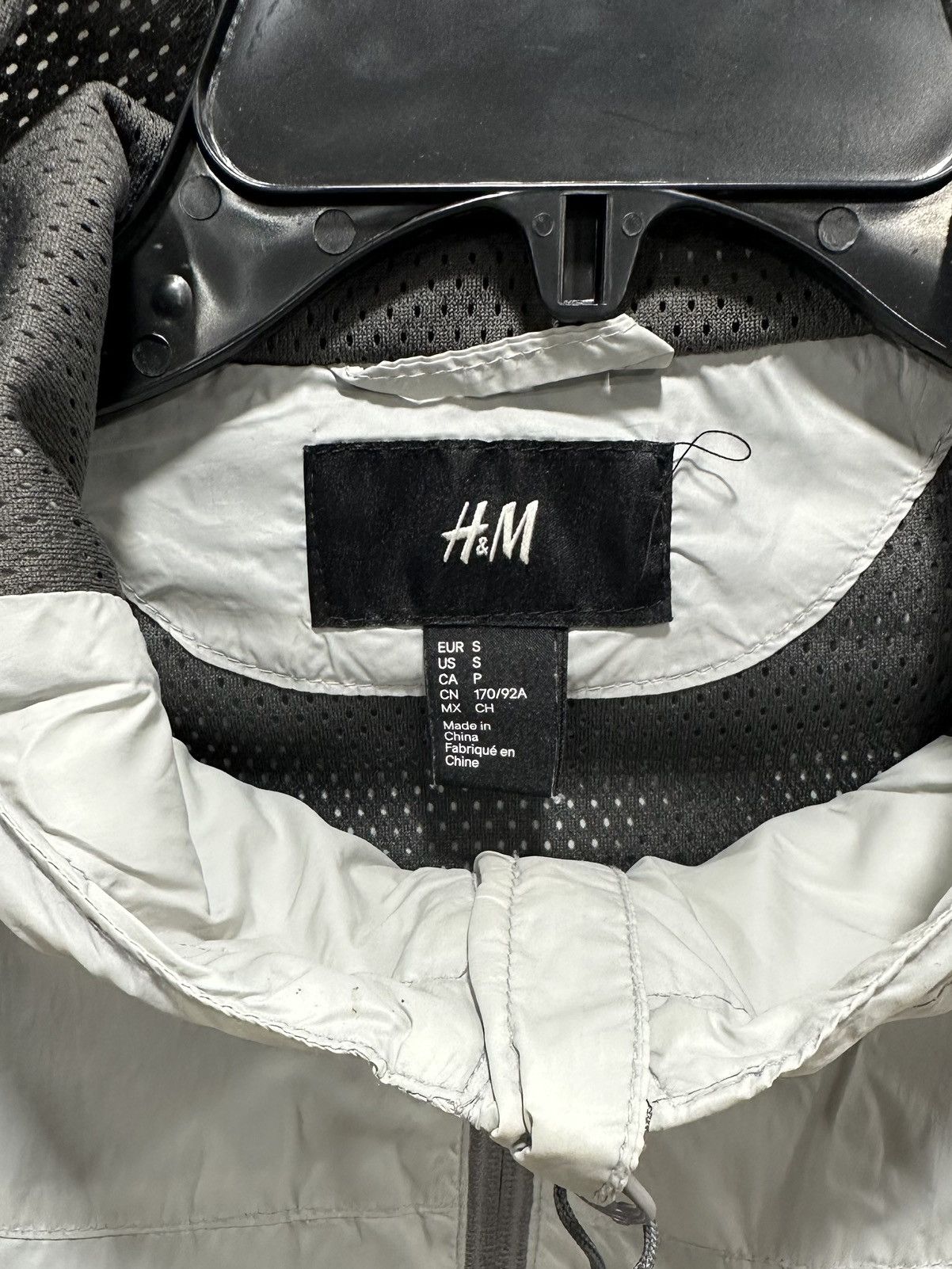 H&M H&M Grey Windbreaker SZ S Size US S / EU 44-46 / 1 - 5 Thumbnail