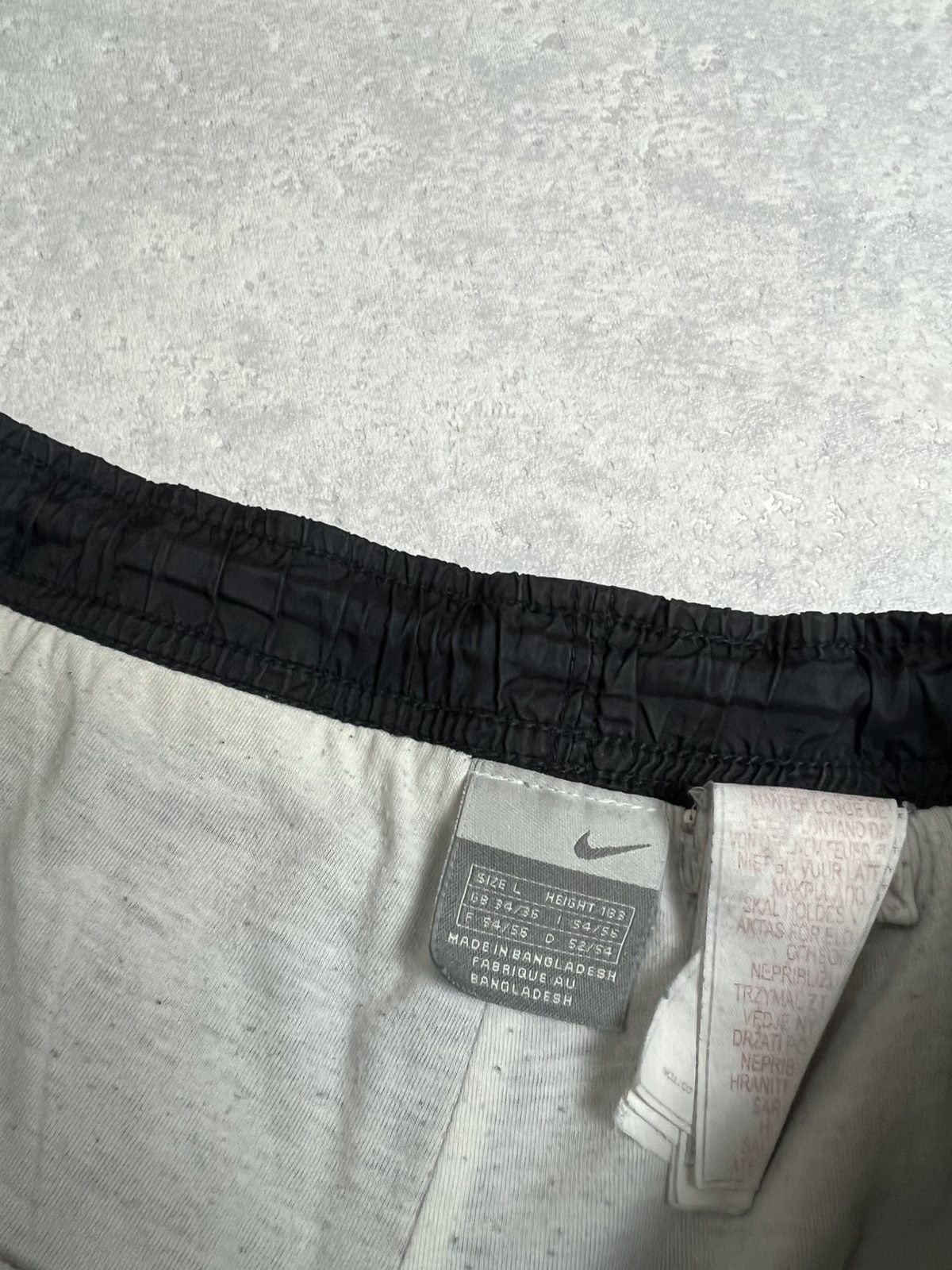 Nike 90s Nike Embroidered Logo Vintage Y2K Parachute Nylon Pants Size US 32 / EU 48 - 4 Thumbnail