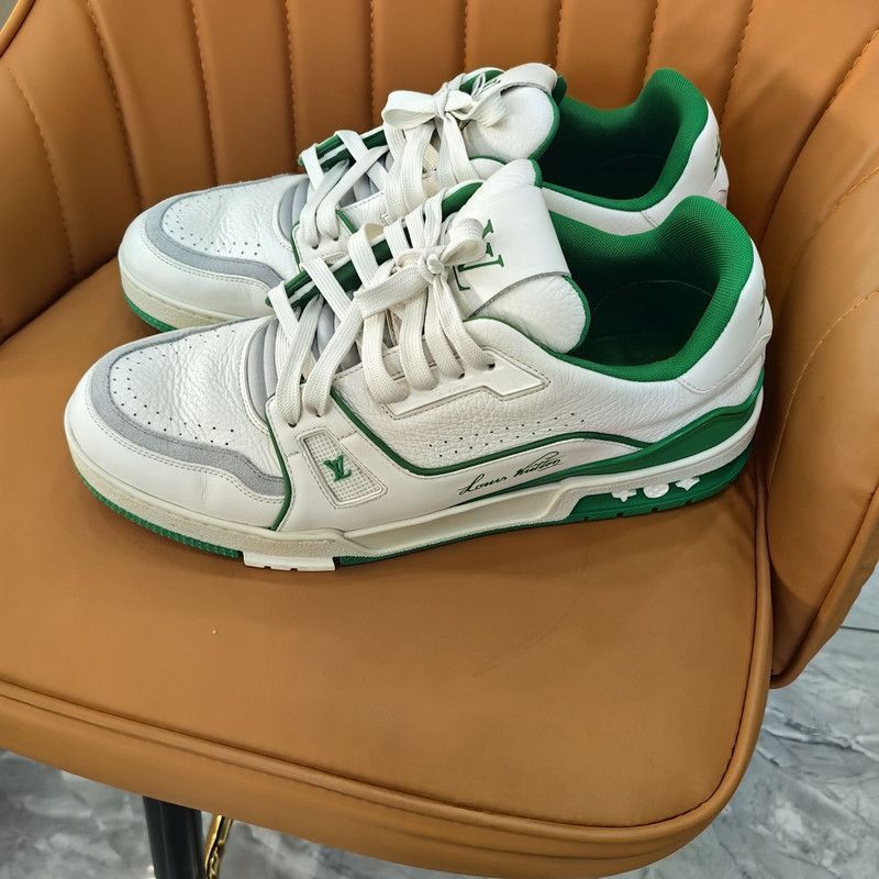 Louis Vuitton Louis Vuitton Trainer #54 Low Top Sneakers -2508 Size US 10.5 / EU 43-44 - 1 Thumbnail