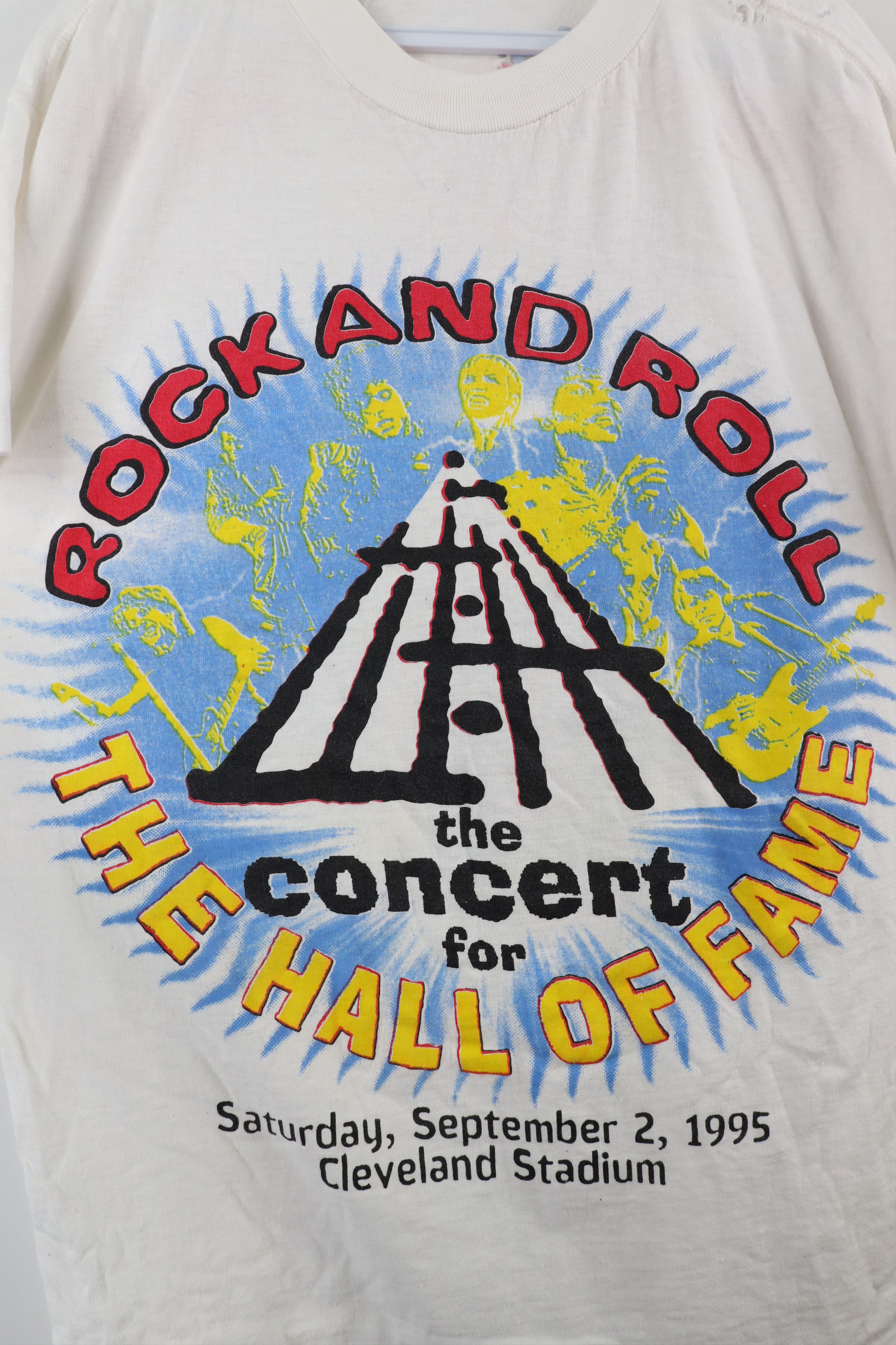 Vintage Vintage 90s Rock and Roll Hall of Fame Concert T-Shirt Size US XL / EU 56 / 4 - 6 Thumbnail