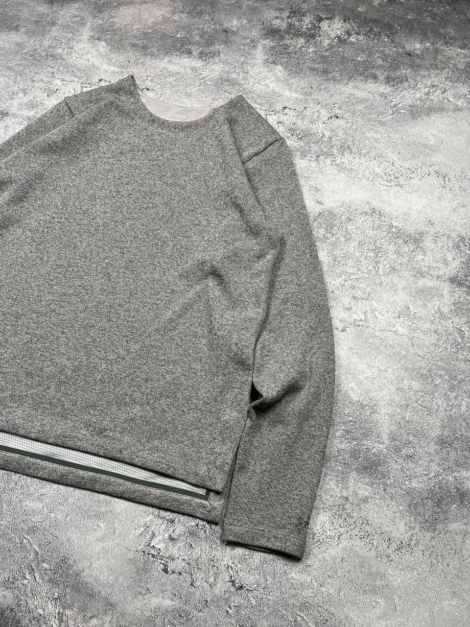 Arc'teryx Vintage Arc'teryx Sweatshirt GorpCore Small Logo Size M / US 6-8 / IT 42-44 - 3 Thumbnail