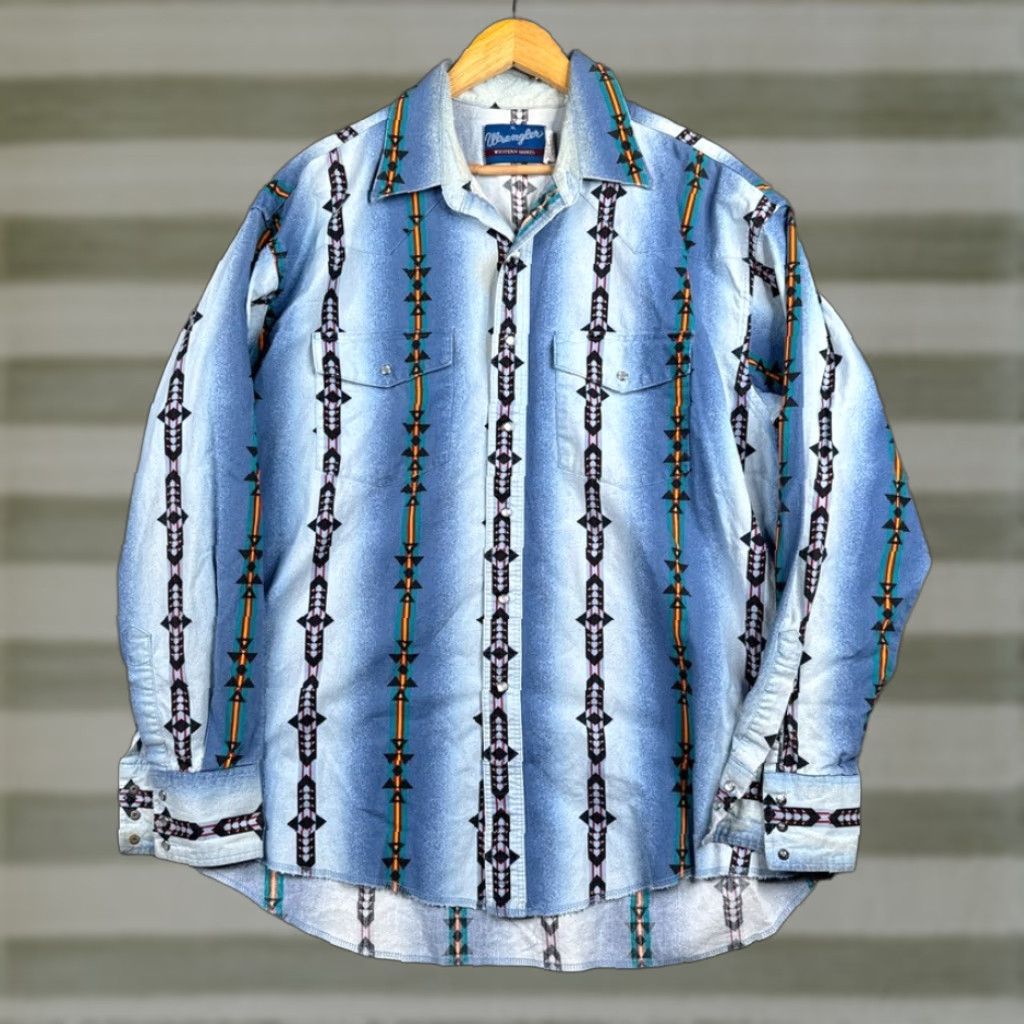 VINTAGE Wrangler Western Shirt Men XL Aztec Pearl Snap Cowboy Casual Southwest All Seasons Border Print