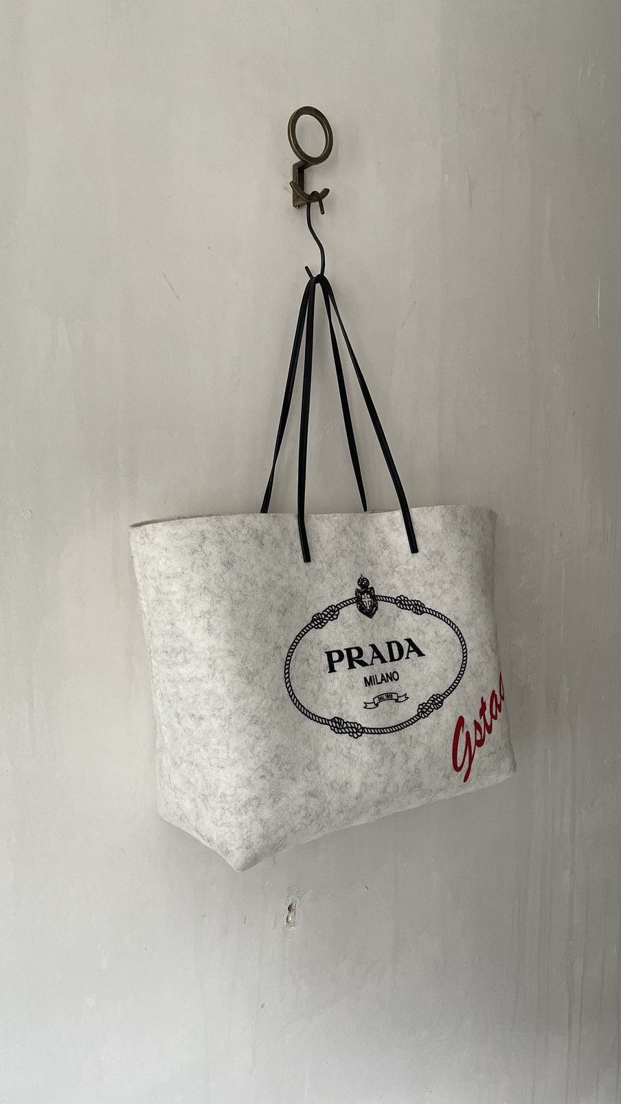 Prada Prada grey felt tote bag Size ONE SIZE - 1 Thumbnail
