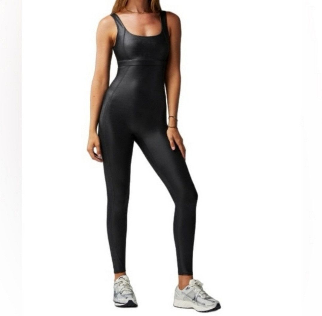 Fabletics FABLETICS Khloé Edit Black Motion365+ Shine Jumpsuit Size 30" / US 8 / IT 44 - 3 Thumbnail