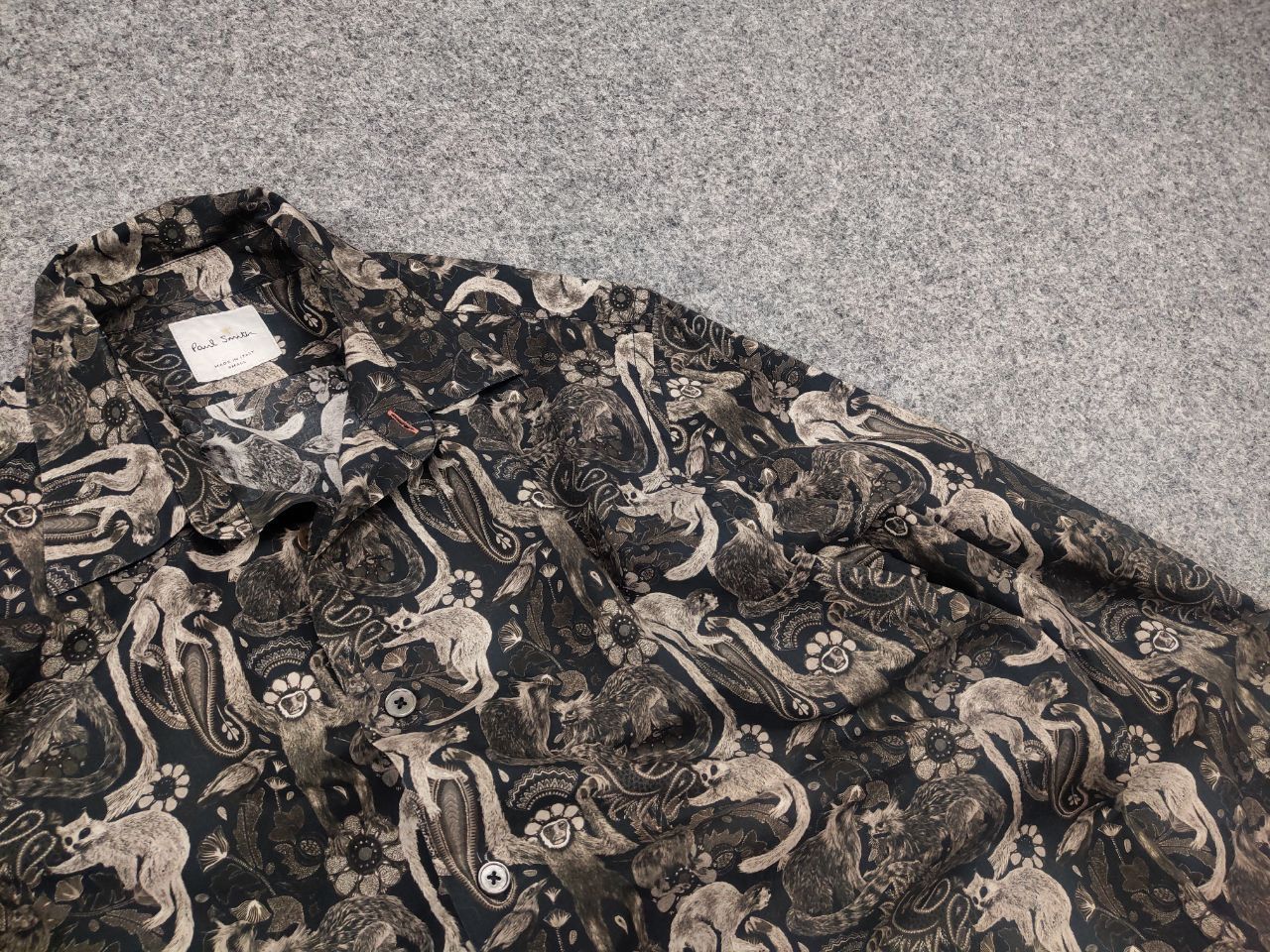 Paul Smith Paul Smith Mainline Monkey pattern Button long sleeve Shirt Size US S / EU 44-46 / 1 - 9 Thumbnail