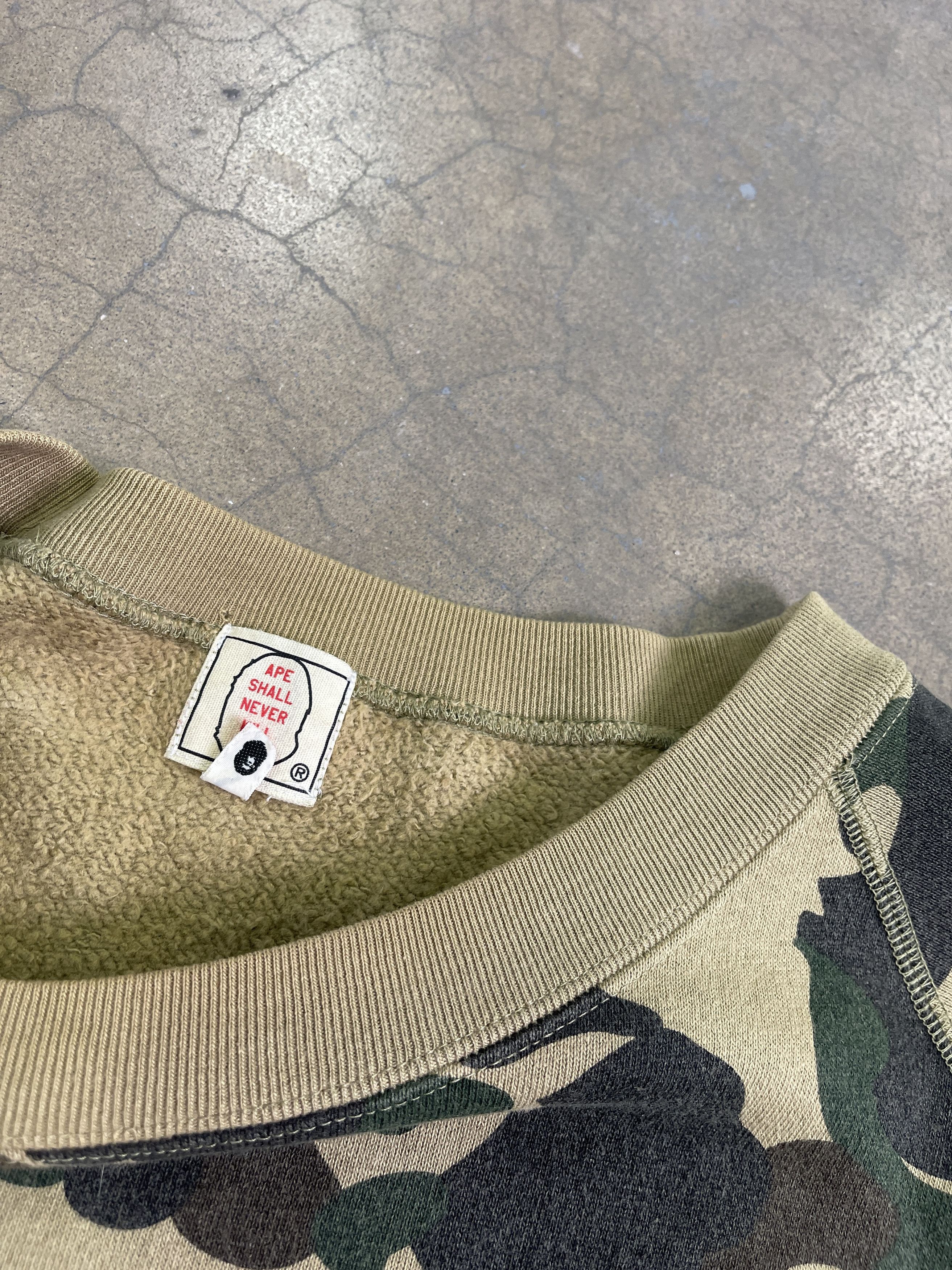Bape OG Bape Camo College Crewneck. Size US L / EU 52-54 / 3 - 4 Thumbnail