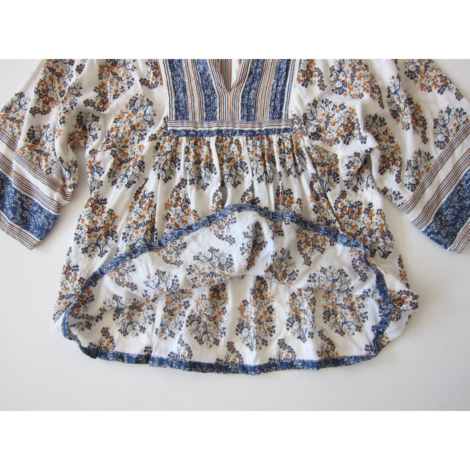 Lucky Brand Lucky Brand Blouse Tunic S Floral V-Neck 3/4 Sleeve Blue Ivory Peasant Rayon Shirt Women Size S / US 4 / IT 40 - 4 Thumbnail