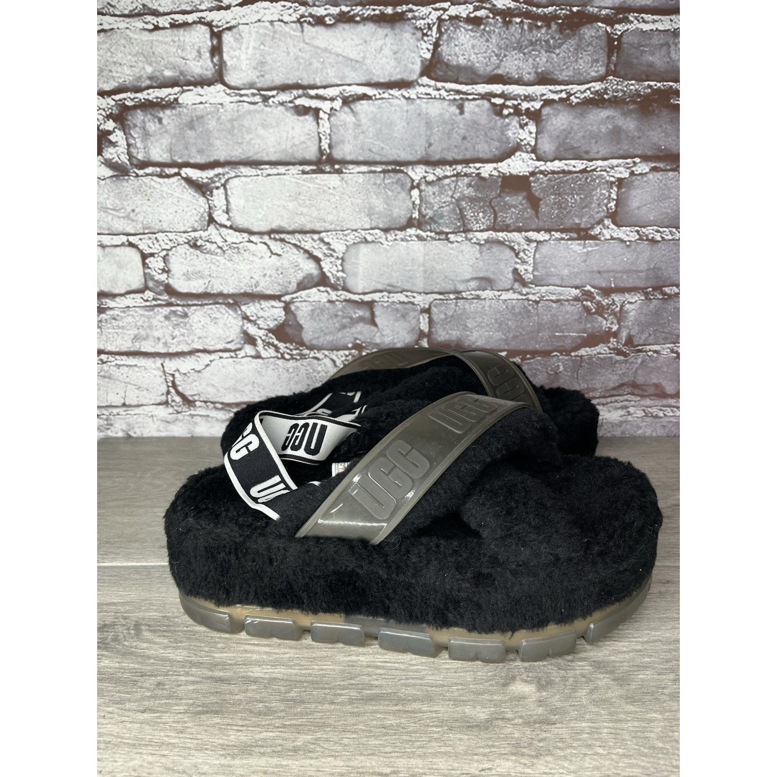 Ugg UGG Fuzzita Black Fur Slingback Slipper Platform Sandals Wom Size US 10 / IT 40 - 16 Thumbnail