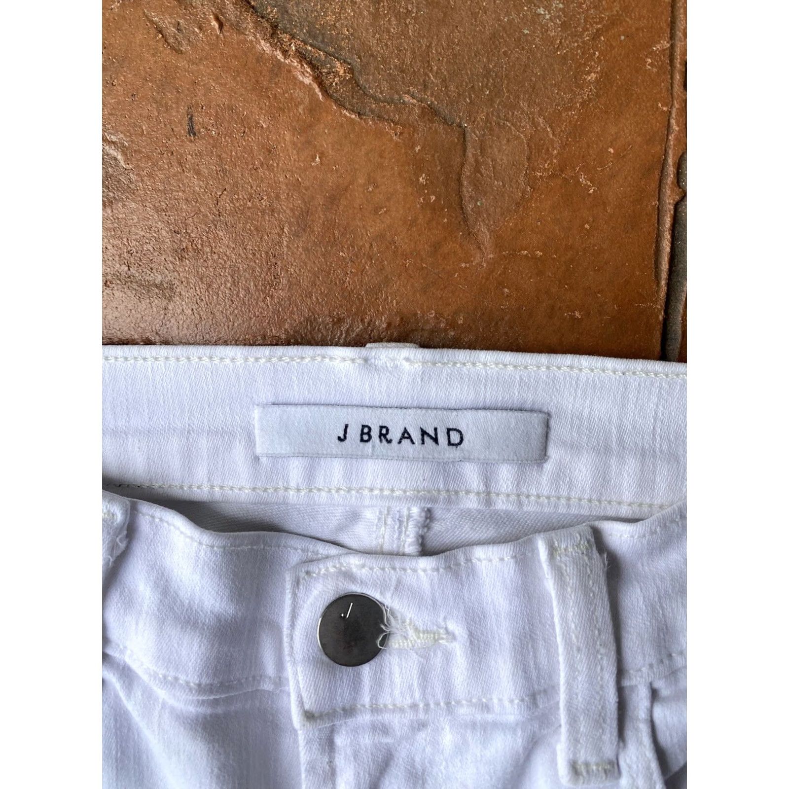 J Brand J Brand Snake Skin High Rise Skinny Jeans Alana Womens 24 White Size 42" / US 20 - 2 Thumbnail