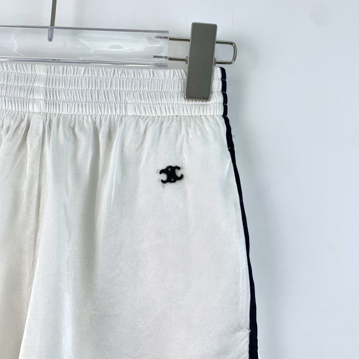 Celine Celine White Triomphe Logo Casual Shorts K26WX Size 24" / US 00 / IT 34 - 3 Thumbnail