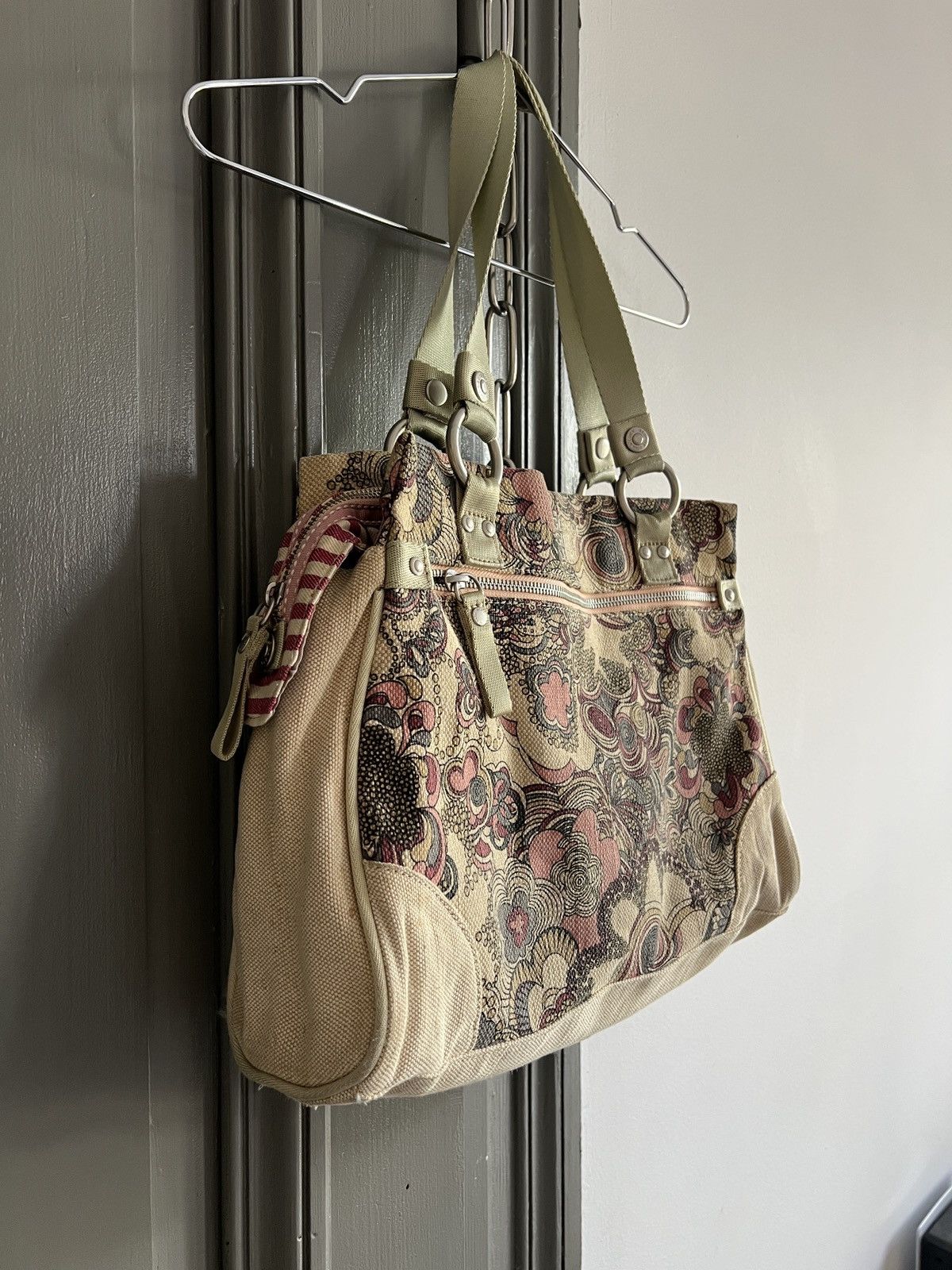 George Gina & Lucy Rare George Gina&Lucy Go Sees Shoulder Bag Floral Size ONE SIZE - 7 Thumbnail