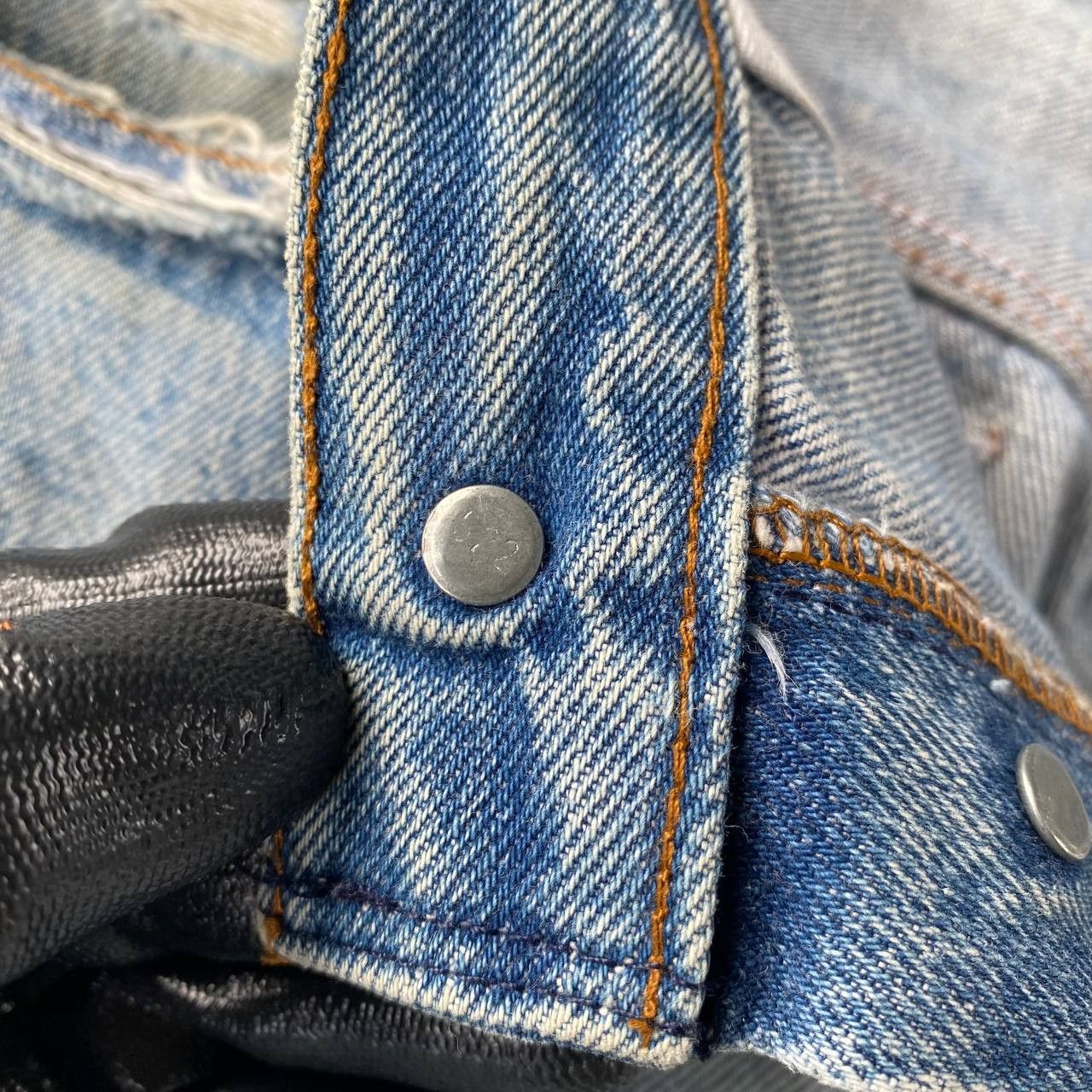 Levi's Vintage Clothing VINTAGE 80S LEVIS 501 DISTRESSED REPAIR DENIM W30X28" Size US 30 / EU 46 - 15 Thumbnail