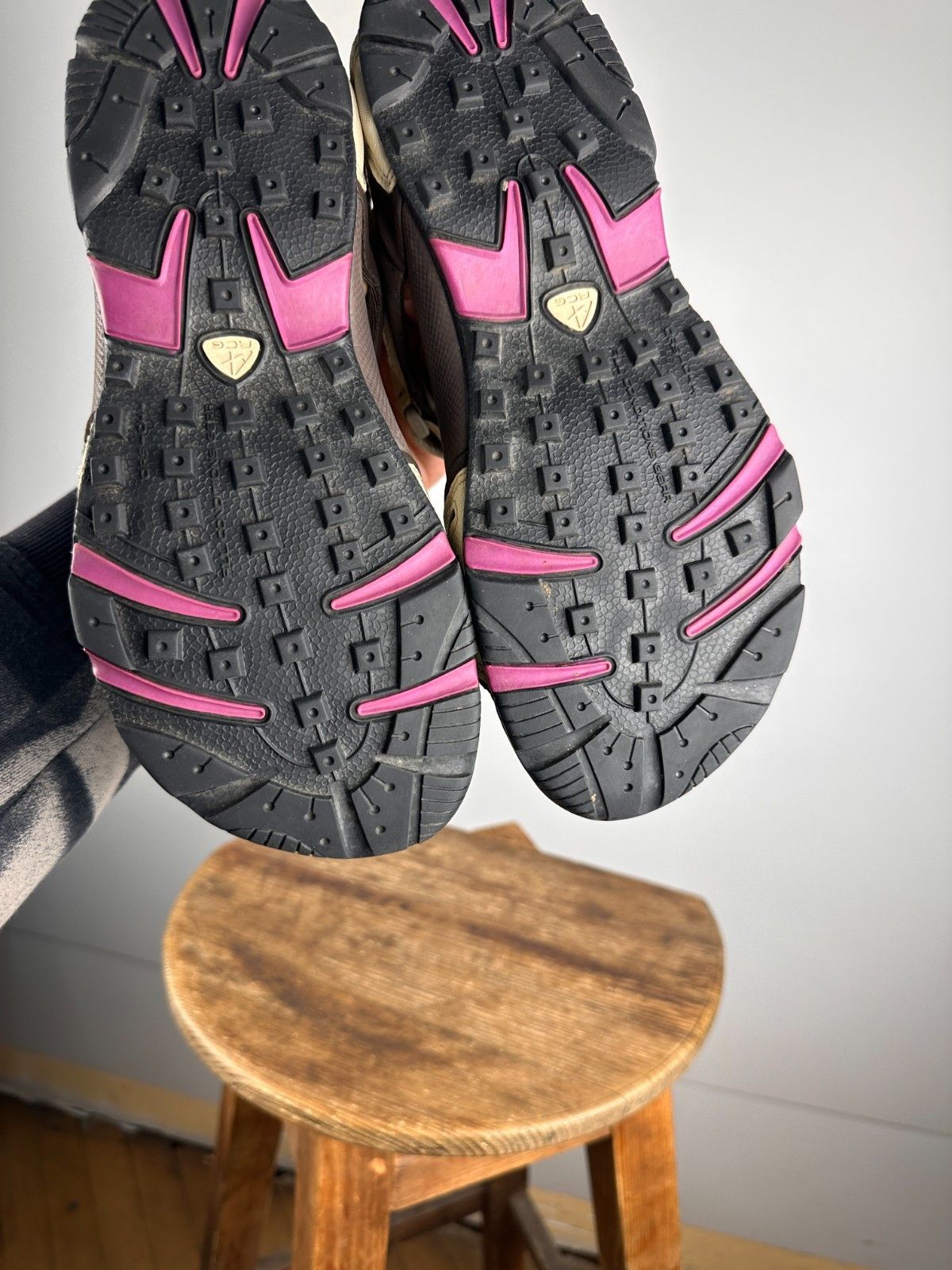 Nike ACG Nike ACG women’s sandals white pink size US9 UK8.5 EUR40.5 Size US 9 / IT 39 - 8 Thumbnail