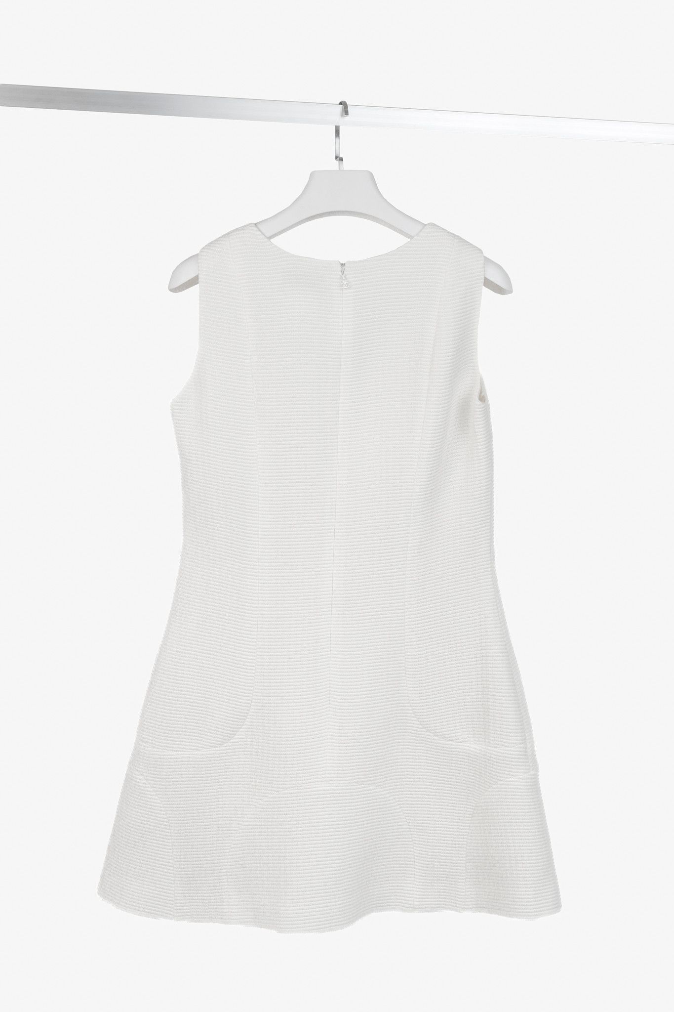 Chanel Chanel Ivory Textured Cotton Sleeveless Shift Dress Size M / US 6-8 / IT 42-44 - 2 Thumbnail
