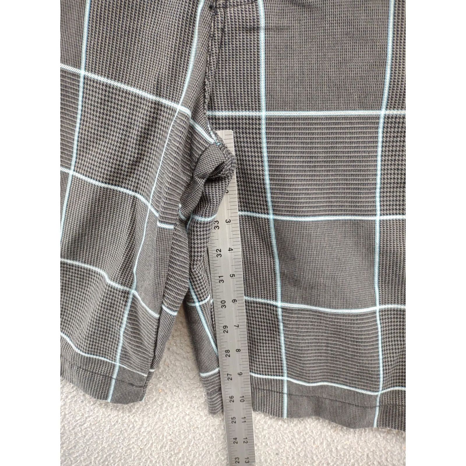 Vans Vans Mens Plaid Flat Front Chino Board Shorts 28 Black 90s Colorful Logo Belt Loops Pocket Zipper Front Flat Front Womens Mens Boys Girls Size US 28 / EU 44 - 7 Thumbnail