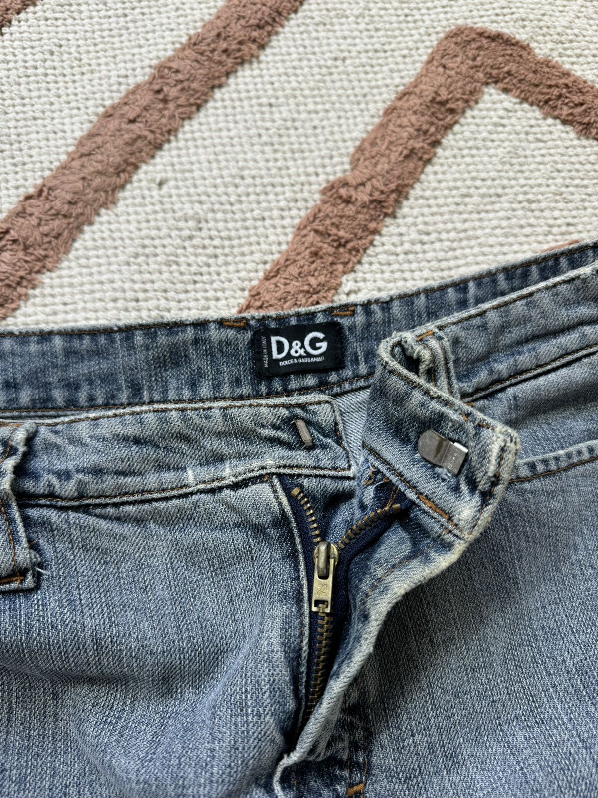 Dolce & Gabbana VINTAGE DOLCE&GABBANA WASHED DENIM MIDI SKIRT Size 26" / US 2 / IT 38 - 3 Thumbnail