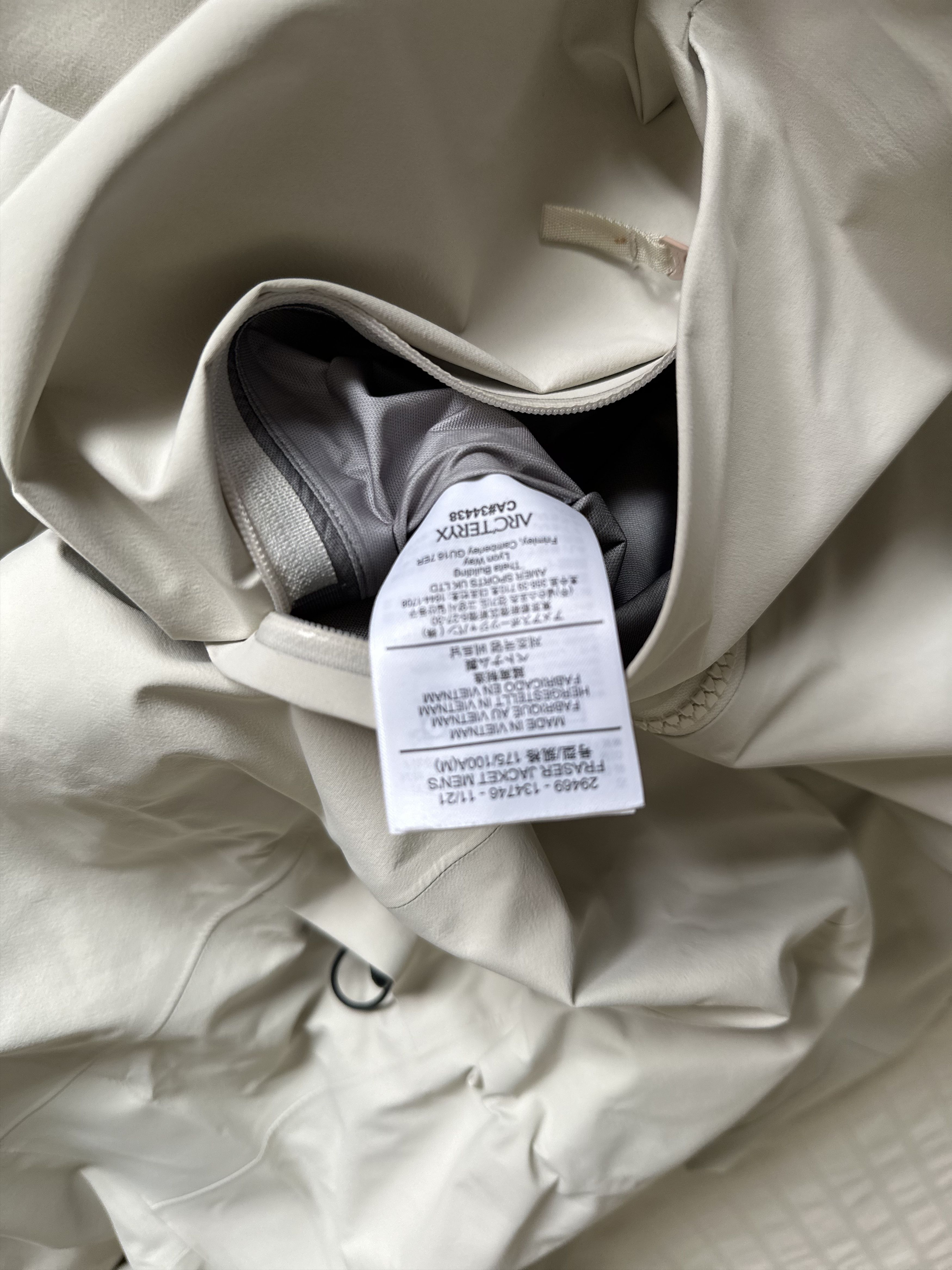 Arc'teryx Fraser Size US M / EU 48-50 / 2 - 4 Thumbnail