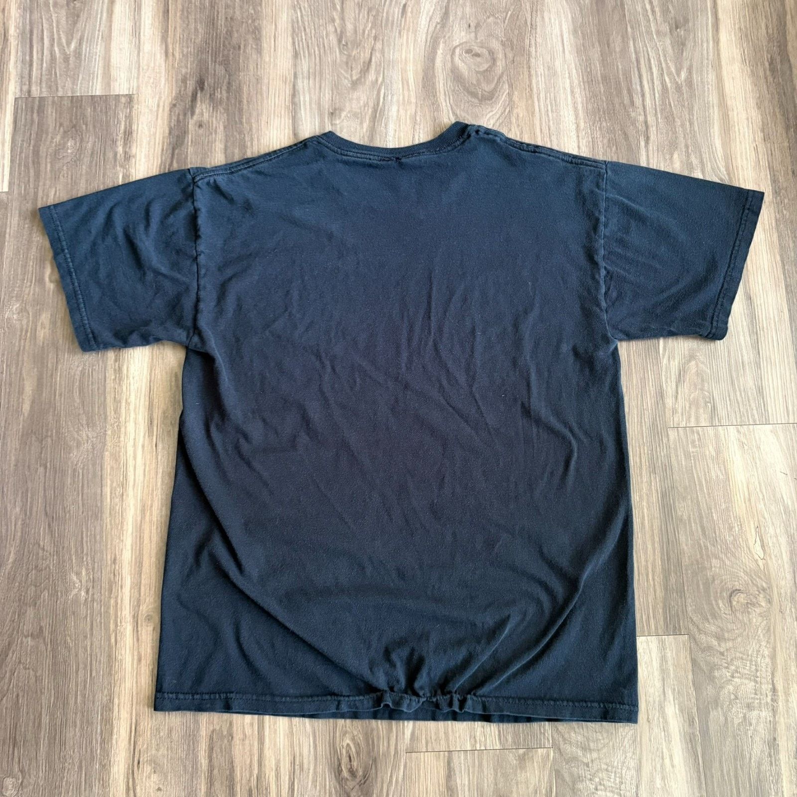Vintage Vintage Devil Driver Band T-Shirt Men's Size M Faded Black Size US M / EU 48-50 / 2 - 7 Thumbnail