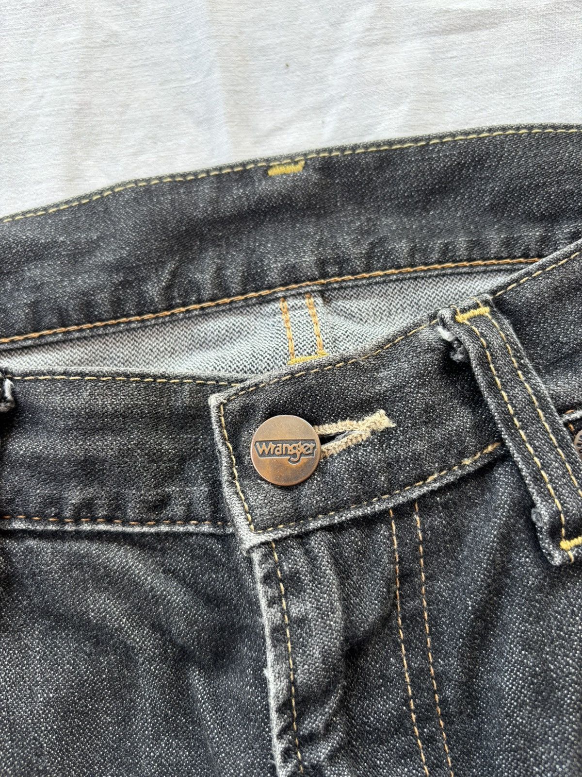 Wrangler Vintage Wrangler Black Distressed Denim Jeans Size US 31 - 10 Thumbnail