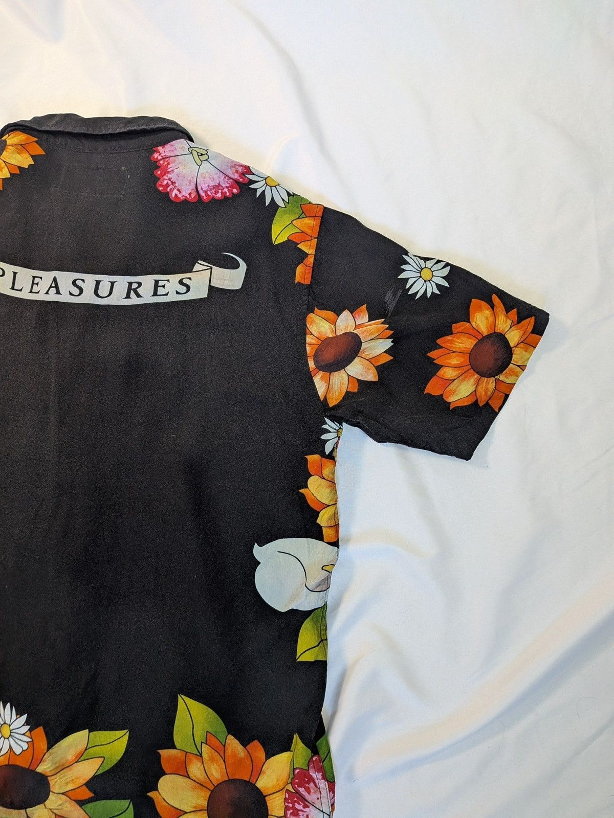 Pleasures RARE Pleasures "Romeo" Gangster Rayon Shirt Black Men’s M Size US M / EU 48-50 / 2 - 14 Thumbnail