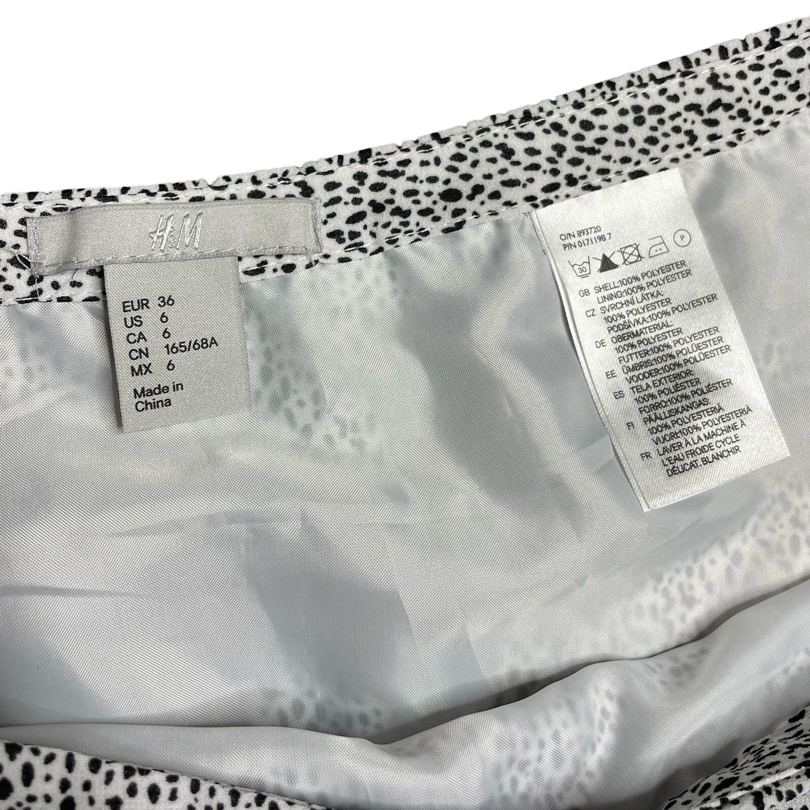 H&M NWOT H&M Ruffle Skirt Size 28" / US 6 / IT 42 - 2 Thumbnail