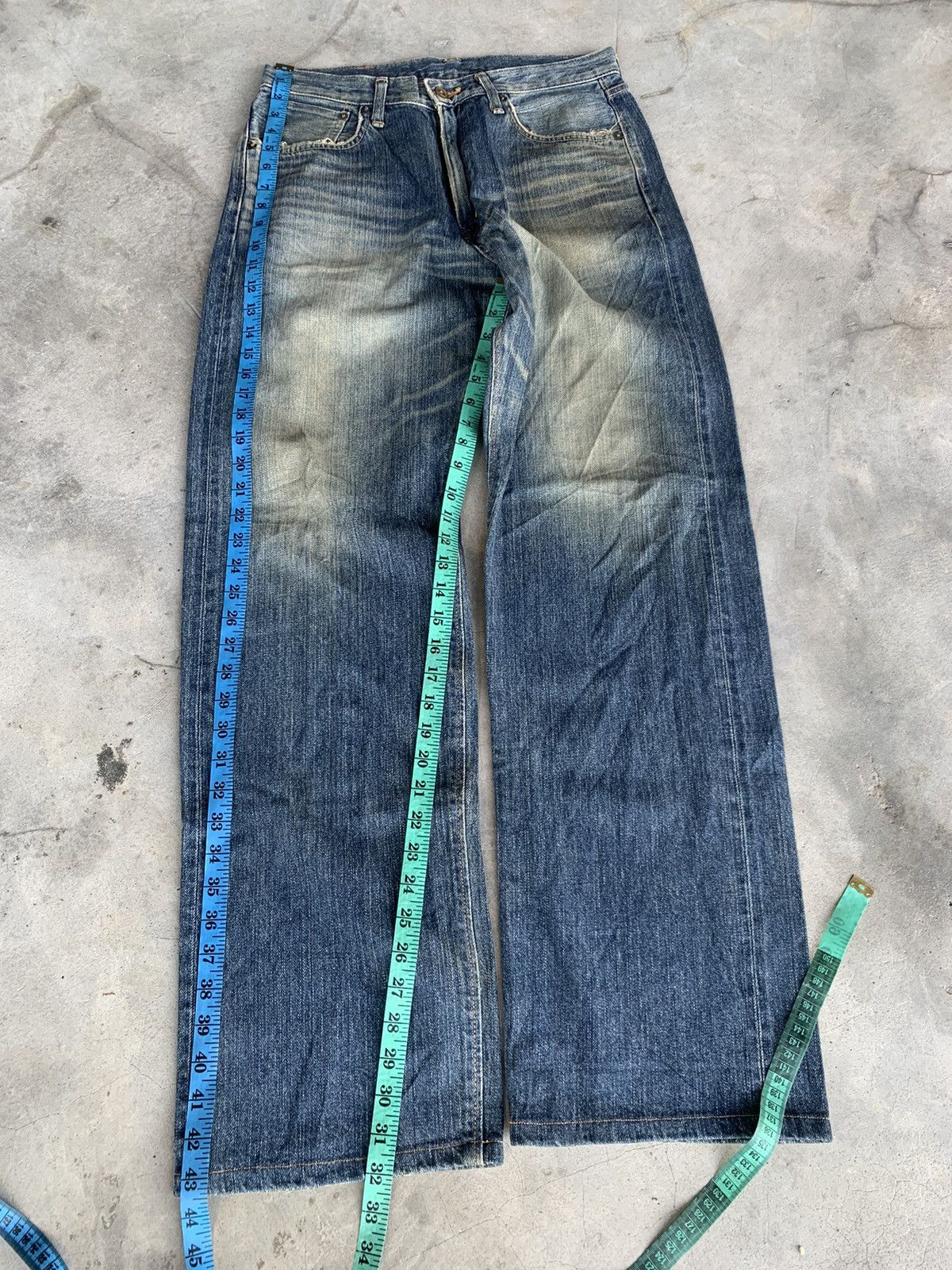 Le Grande Bleu (L.G.B.) Distressed Edwin 505z selvedge denim. Size US 32 / EU 48 - 7 Thumbnail