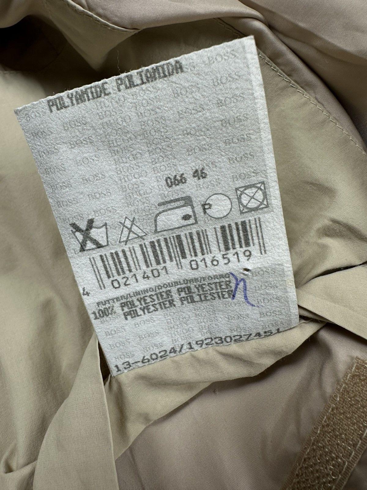Hugo Boss × Vintage Vintage Hugo BOSS GOLF Zip Light Jacket Size US M / EU 48-50 / 2 - 12 Thumbnail