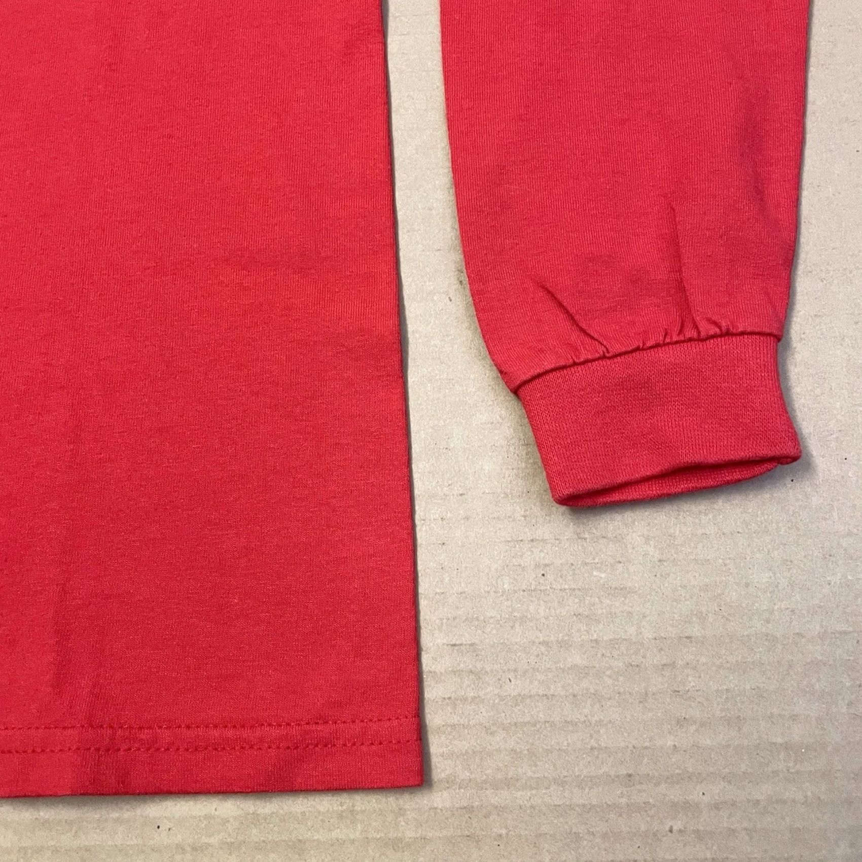 Gildan VINTAGE Alaska Huskies Shirt Adult Small Red Longsleeve Dogs Mock Neck Y2K Alaskan Mens Size US S / EU 44-46 / 1 - 6 Thumbnail