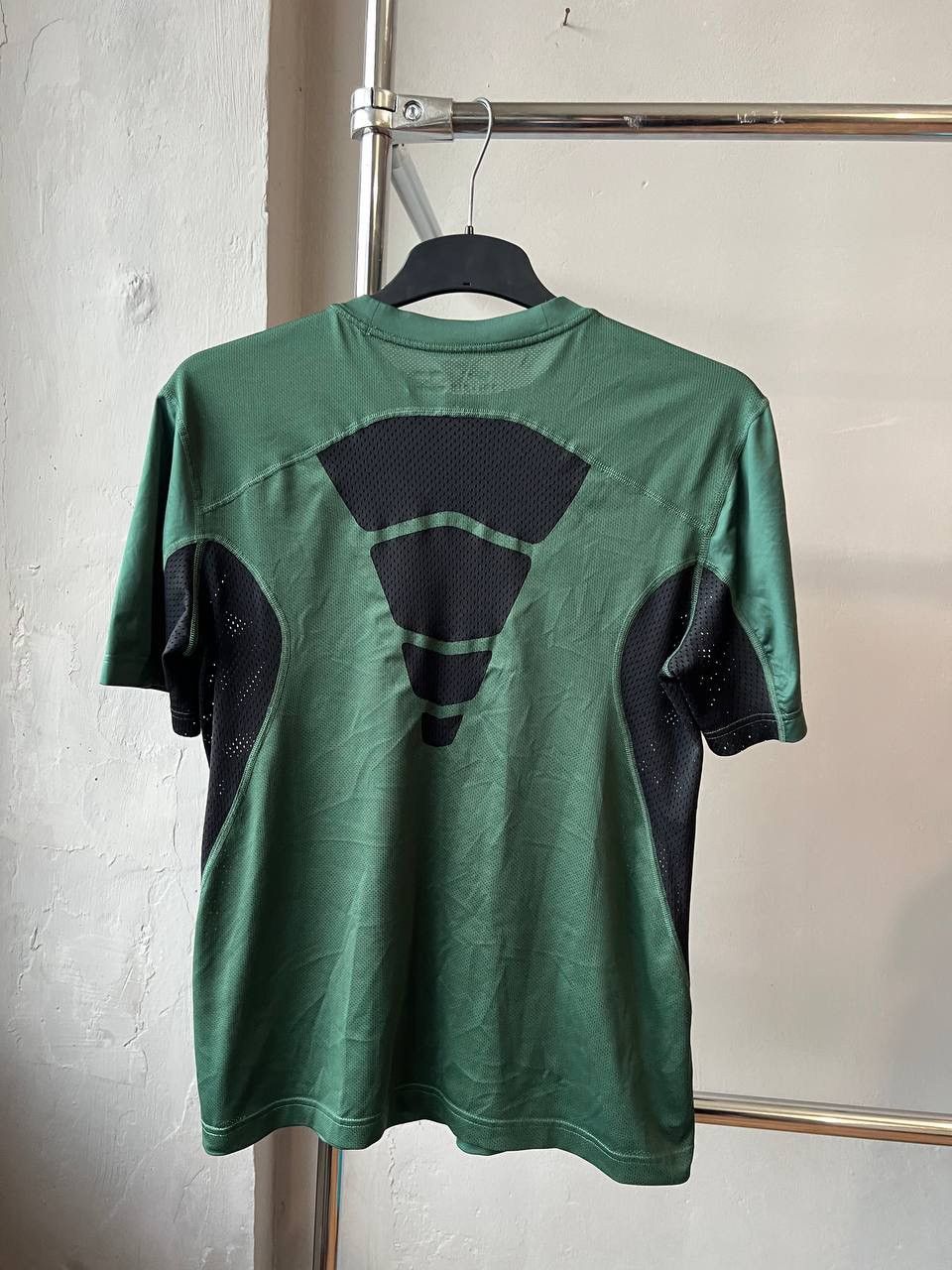 Nike 2014 OREGON DUCKS BIG LOGO TRAINING NIKE JERSEY T SHIRT SZ M Size US M / EU 48-50 / 2 - 11 Thumbnail