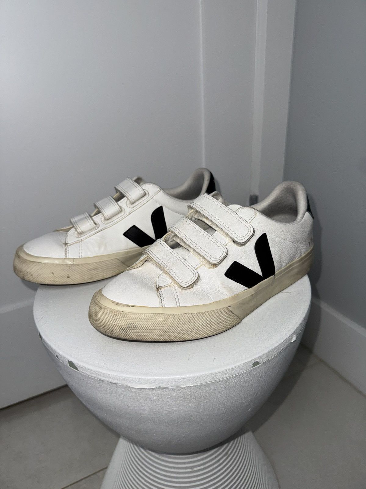Veja Veja Women’s Recife Logo Sneaker/Size 7 Size US 7 / IT 37 - 5 Thumbnail