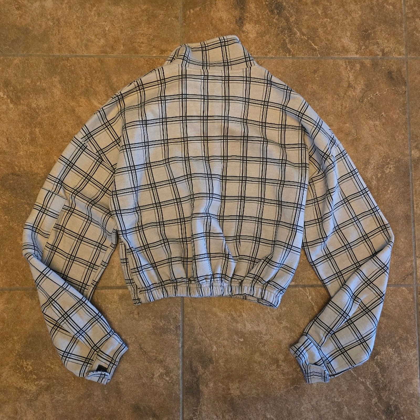 Other Beige Lined | PRETTYLITTLETHING | Cropped Sweater Size S / US 4 / IT 40 - 2 Thumbnail