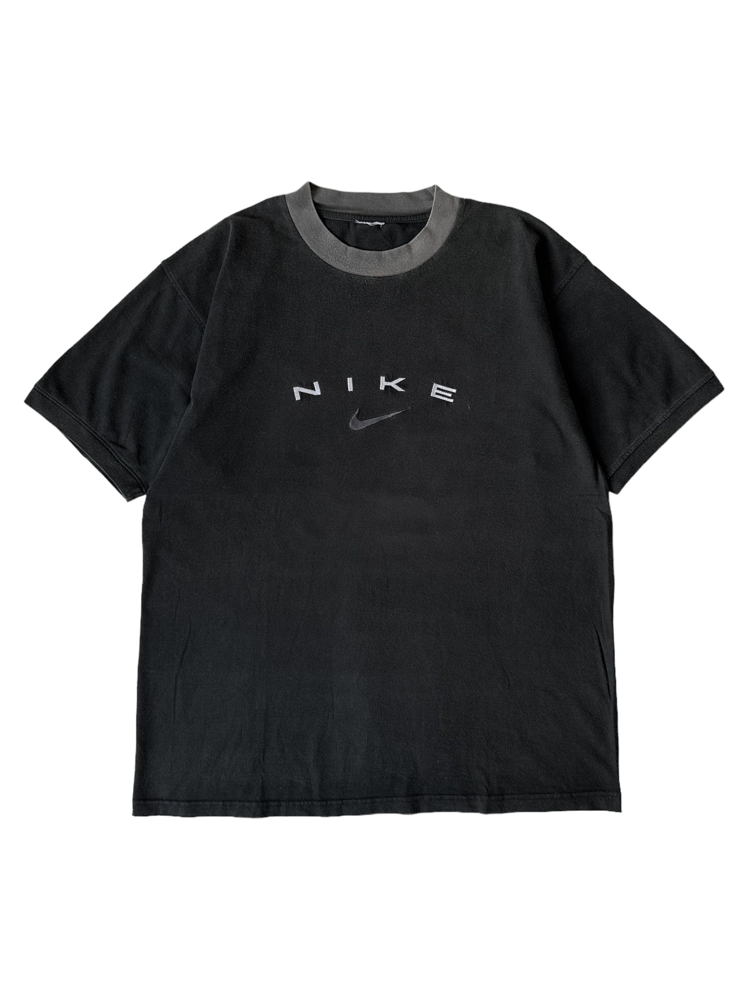 nike centre logo t shirt
