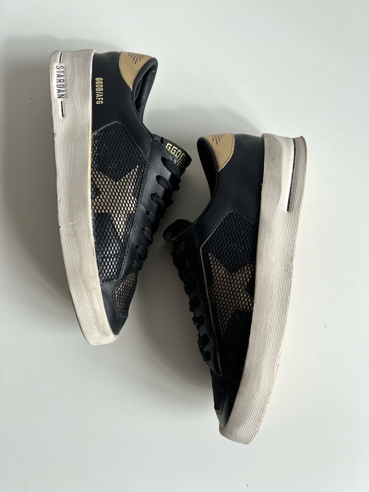 Golden Goose Golden Goose Stardan Black Leather/Mesh Gold Sneakers Size US 8 / IT 38 - 8 Thumbnail
