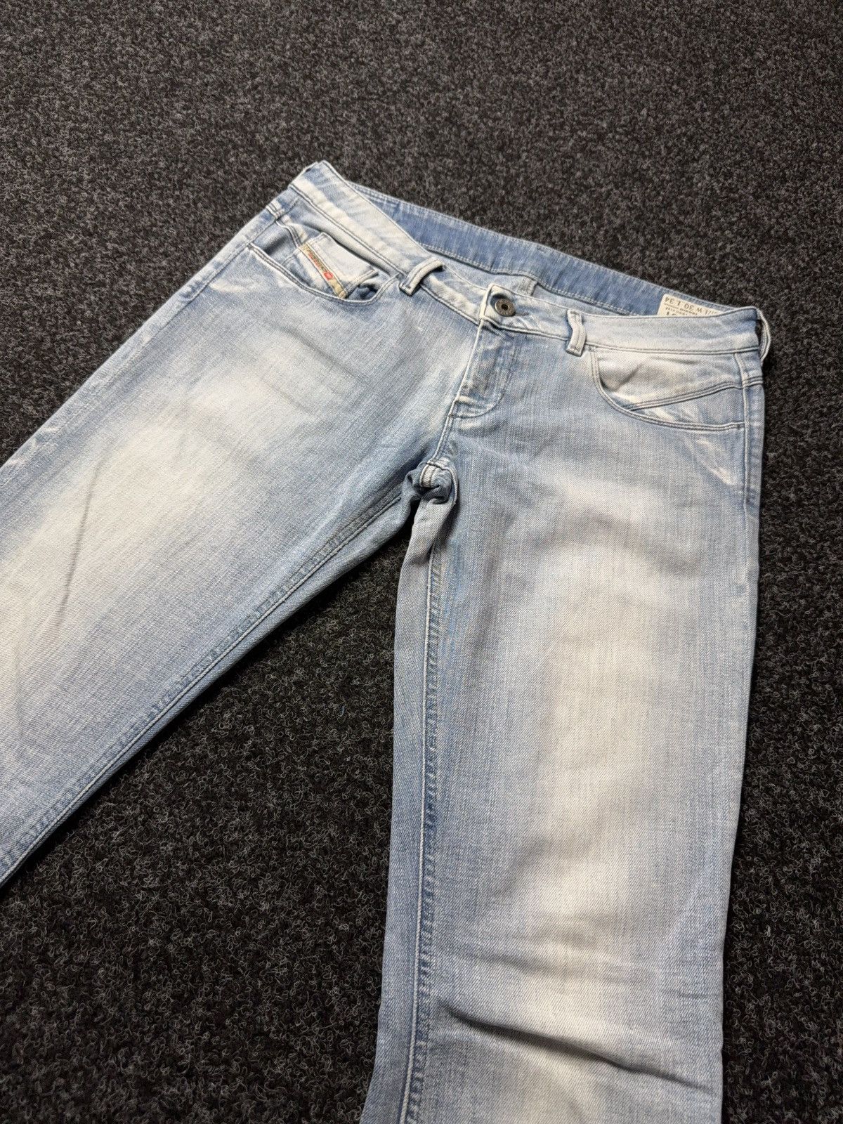 Diesel Luxury 00s Diesel Lowette Y2K Light Wash Slim Straight Jeans Size 30" / US 8 / IT 44 - 10 Thumbnail