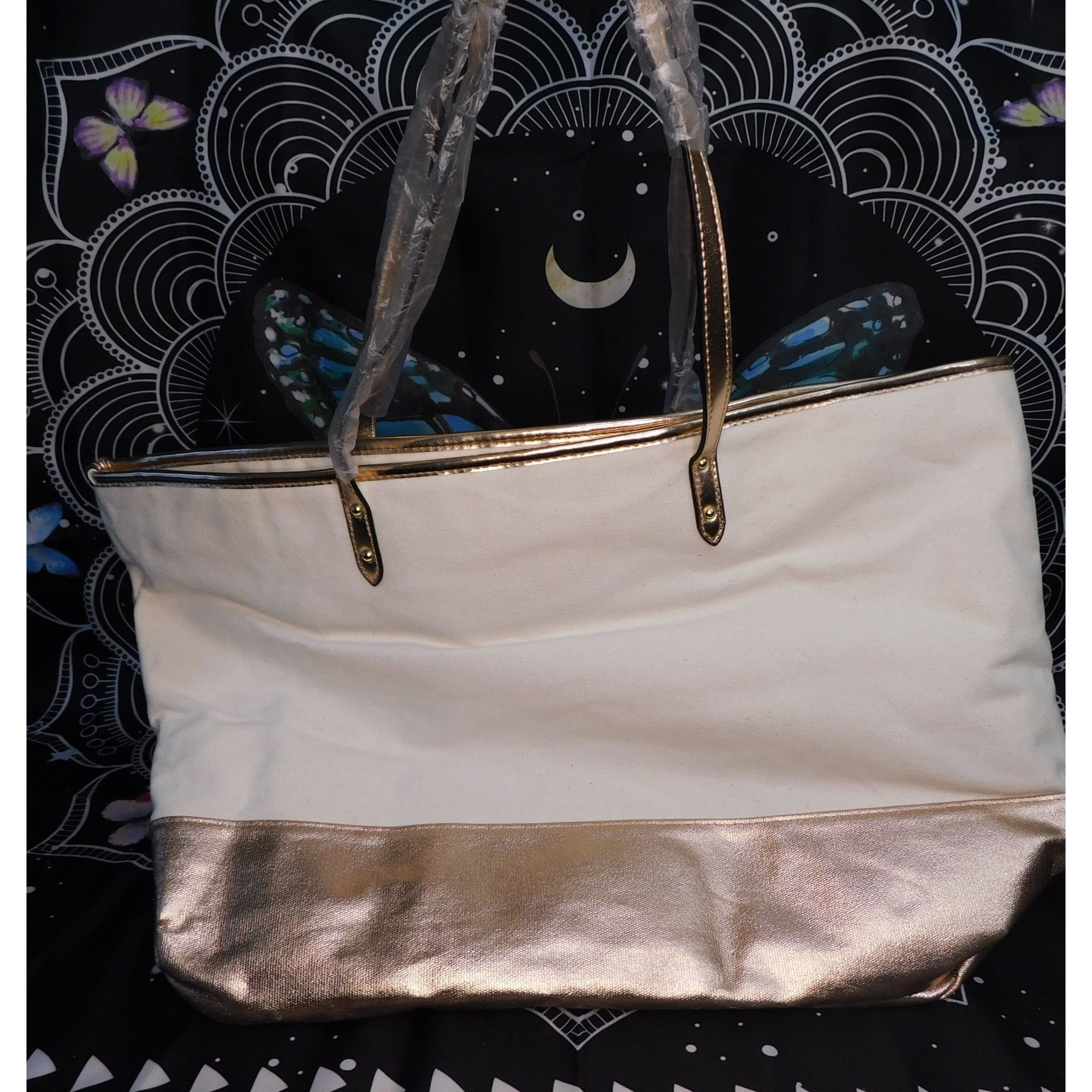 Victoria's Secret Victoria's Secret Rose Gold And Beige Tote Size ONE SIZE - 3 Thumbnail